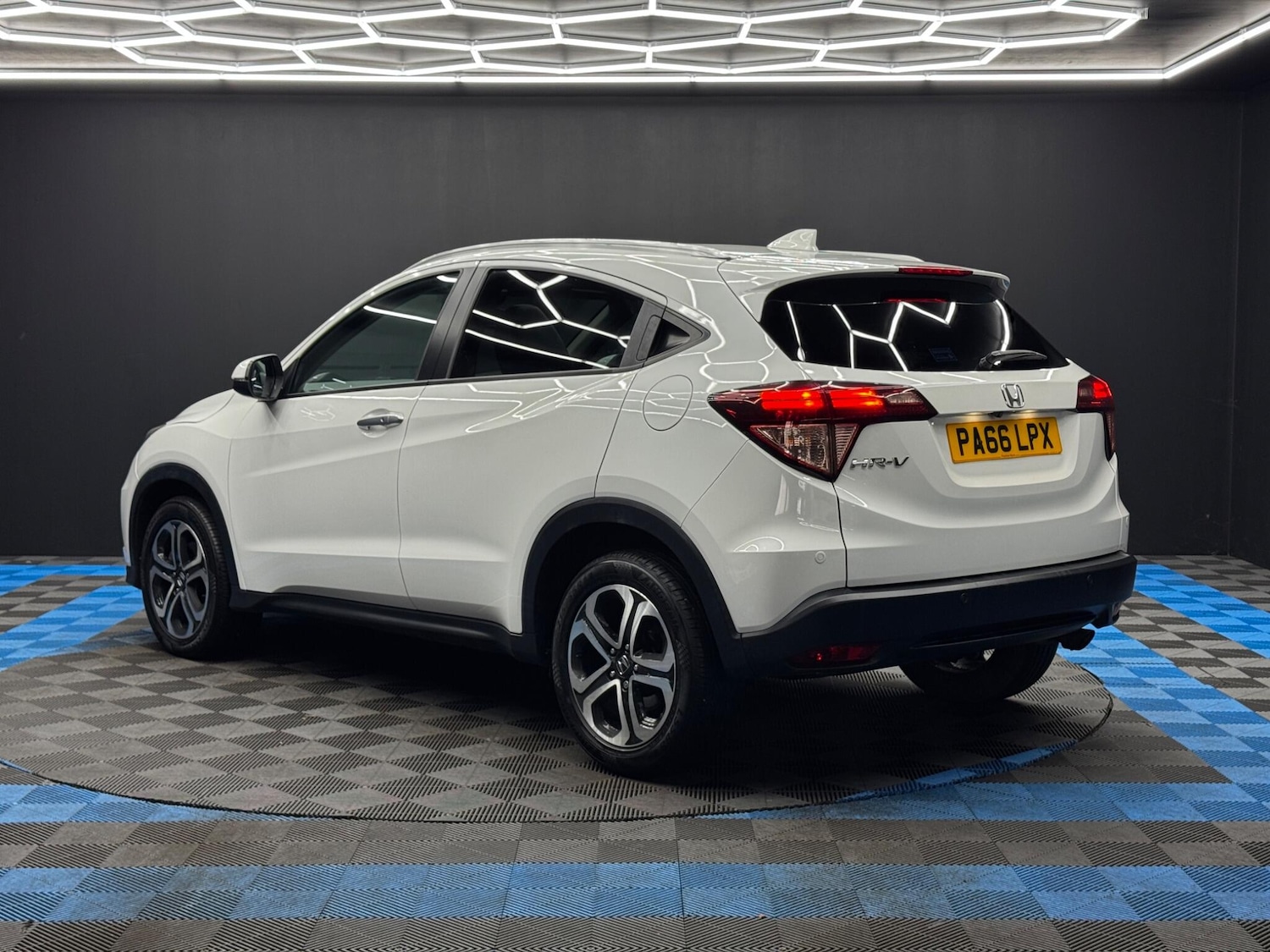Used Honda HR-V 2016 for sale - 77696090: Photo 7