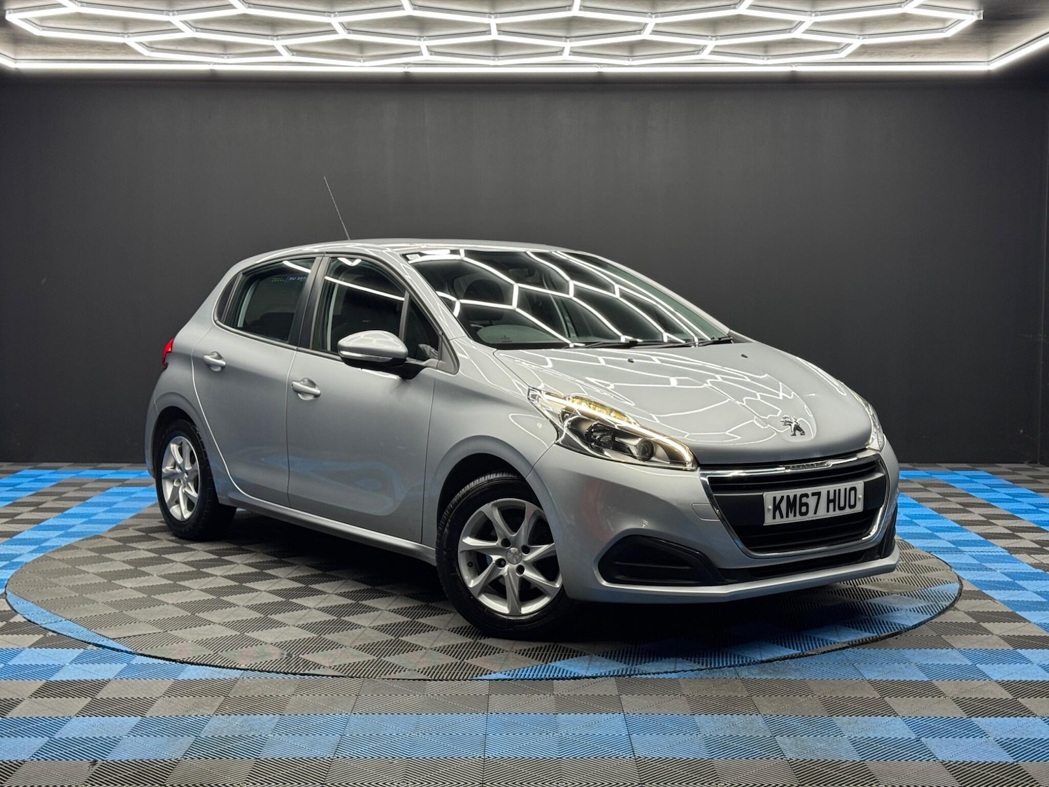 Used Peugeot 208 2017 for sale - 77387395: Photo 1