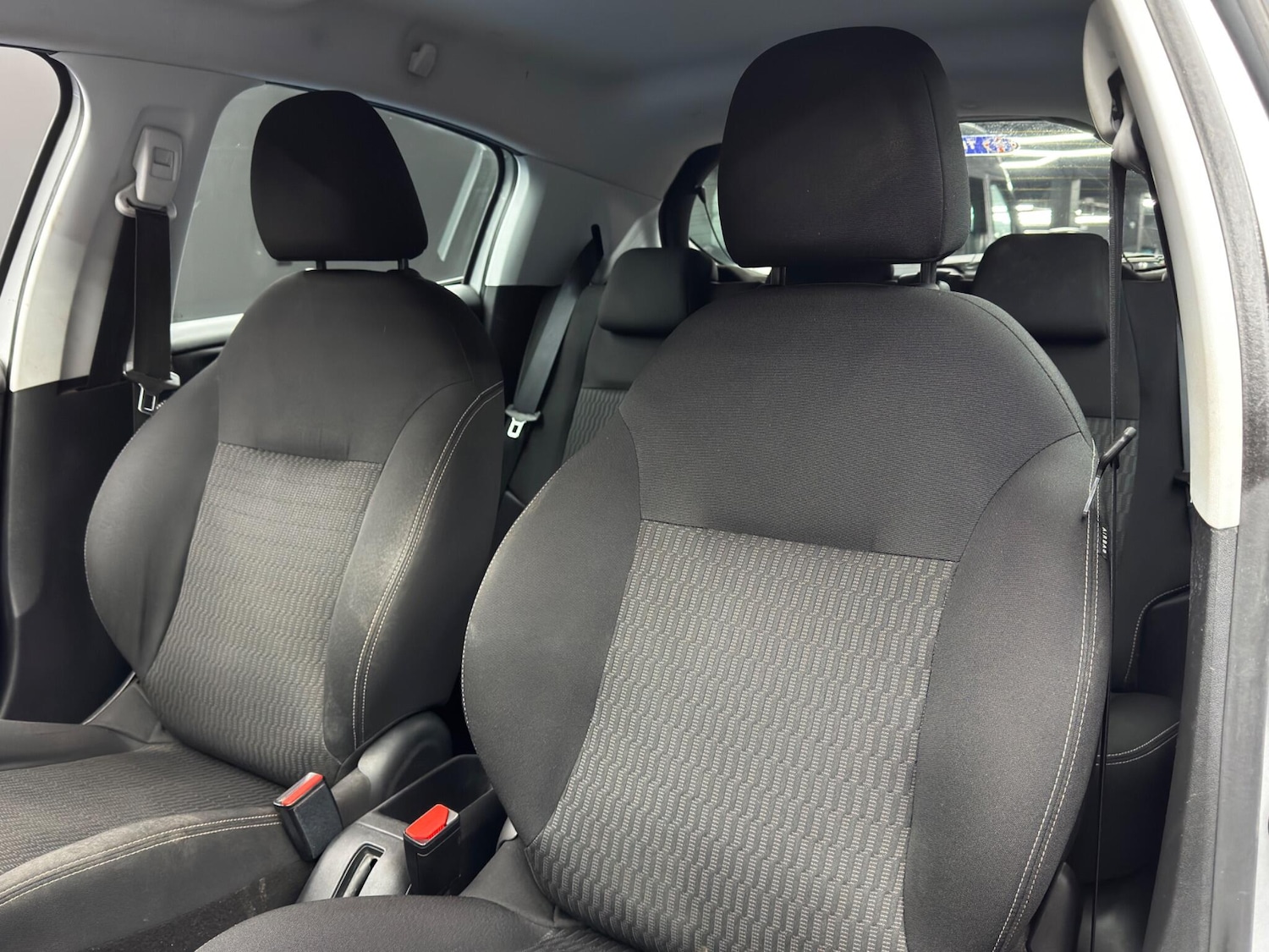 Used Peugeot 208 2017 for sale - 77387395: Photo 13