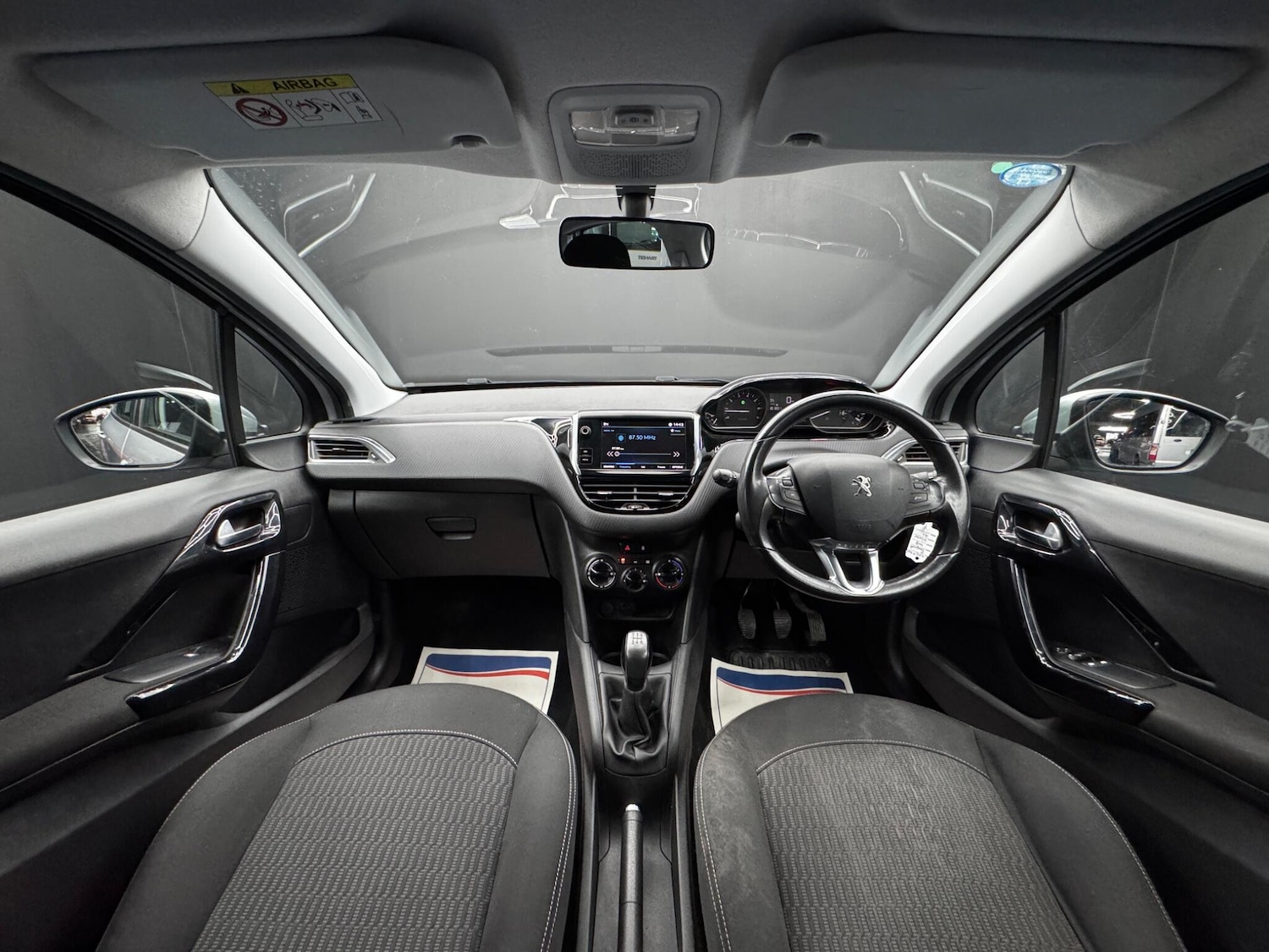 Used Peugeot 208 2017 for sale - 77387395: Photo 15