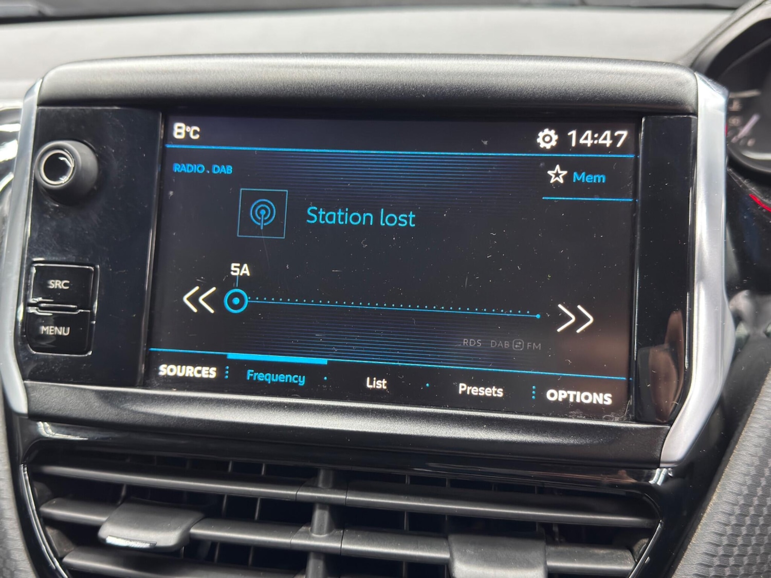 Used Peugeot 208 2017 for sale - 77387395: Photo 27