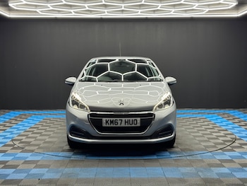 Used Peugeot 208 2017 for sale - 77387395: Photo