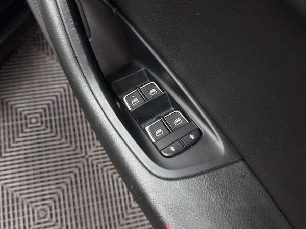Used Audi A6 Saloon 2015 for sale - 76166731: Photo 40