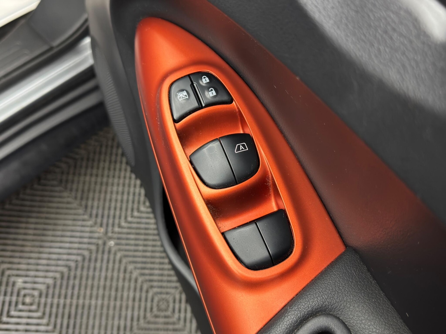 Used Nissan Juke for sale - 77753159: Photo 36