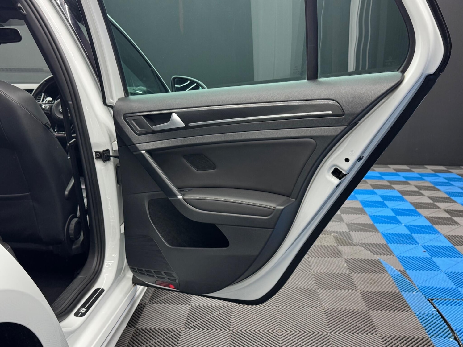 Vehicle 43