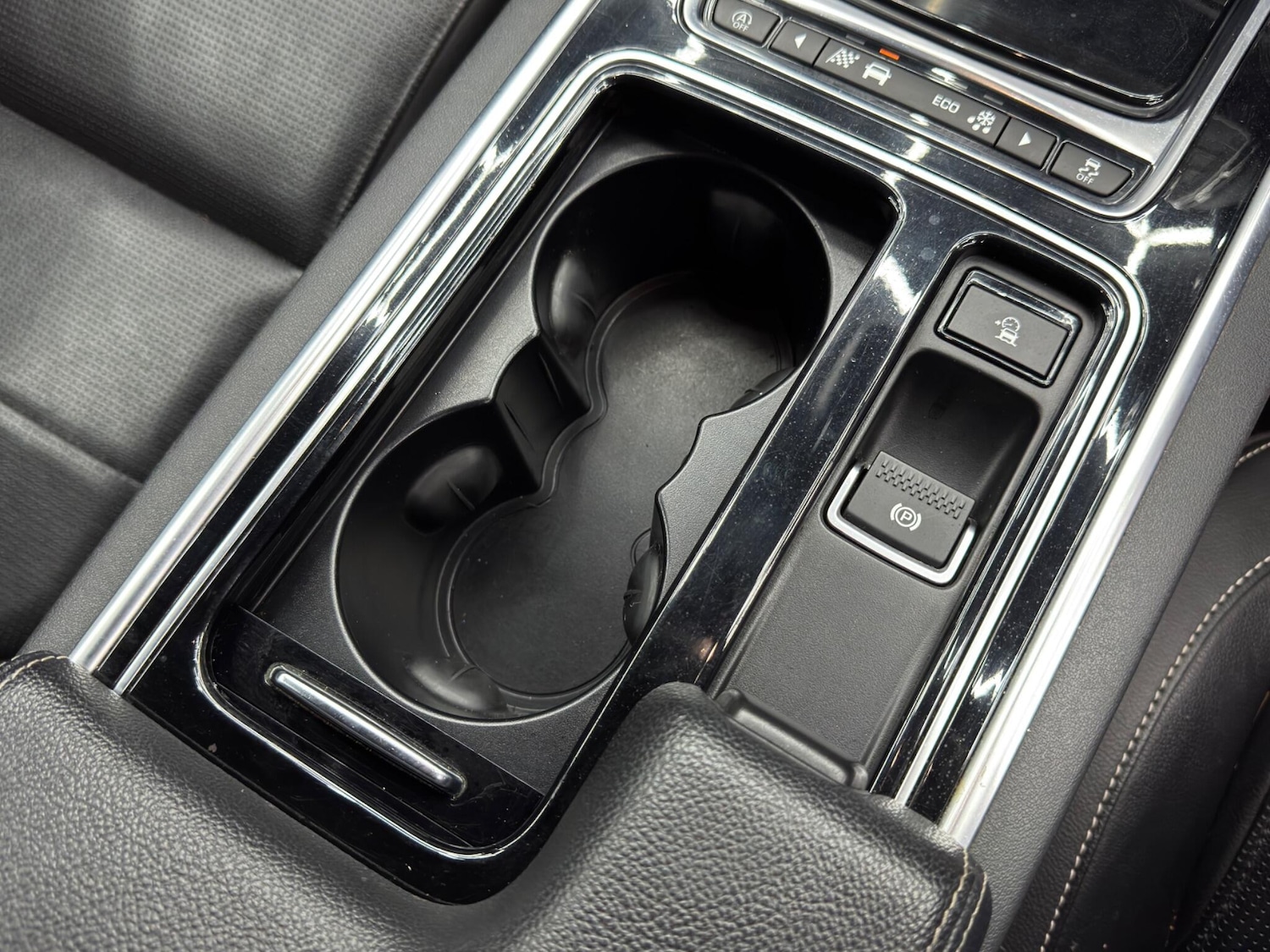 Used Jaguar XE 2018 for sale - 77315006: Photo 25