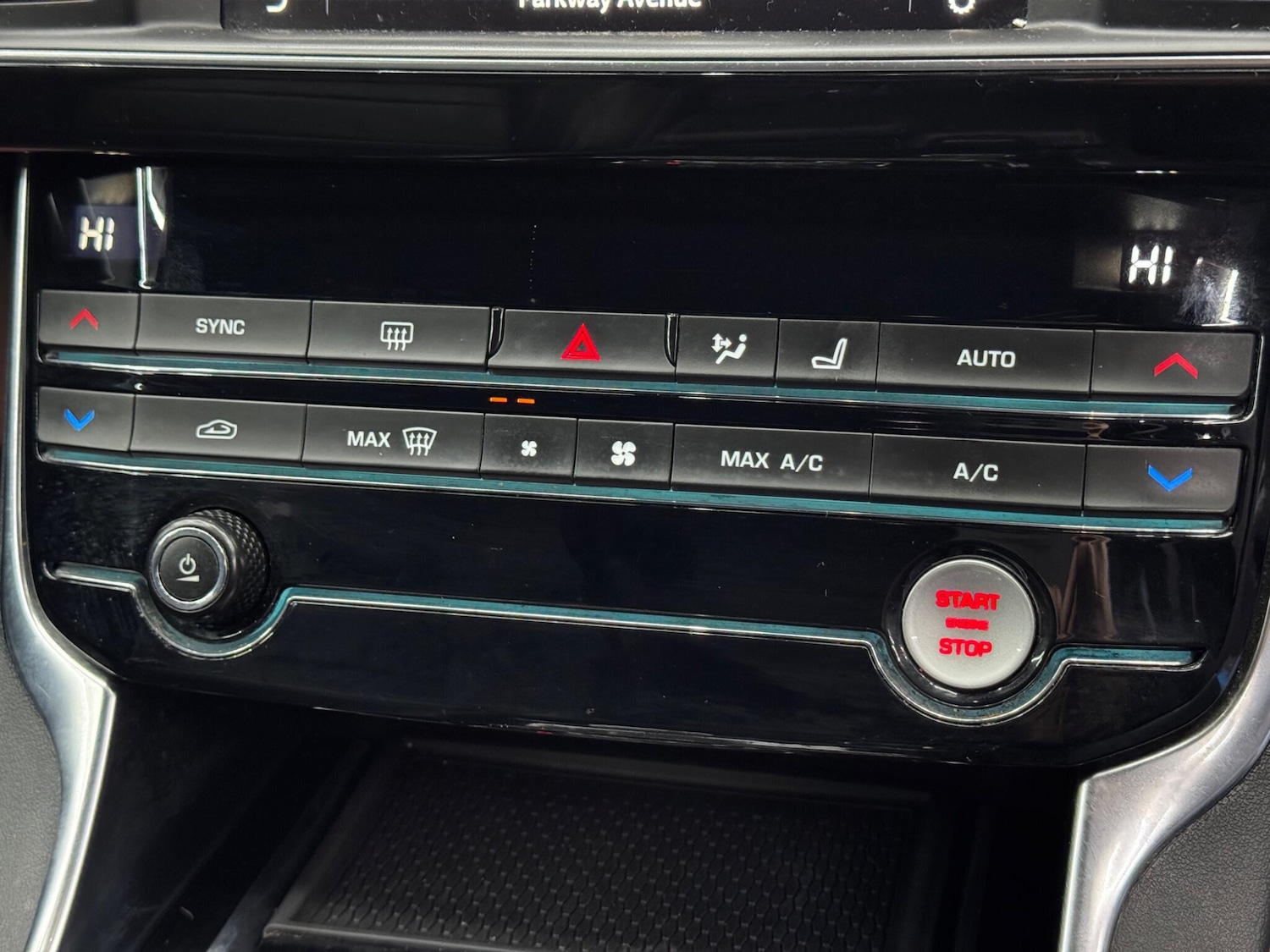 Used Jaguar XE 2018 for sale - 77315006: Photo 28