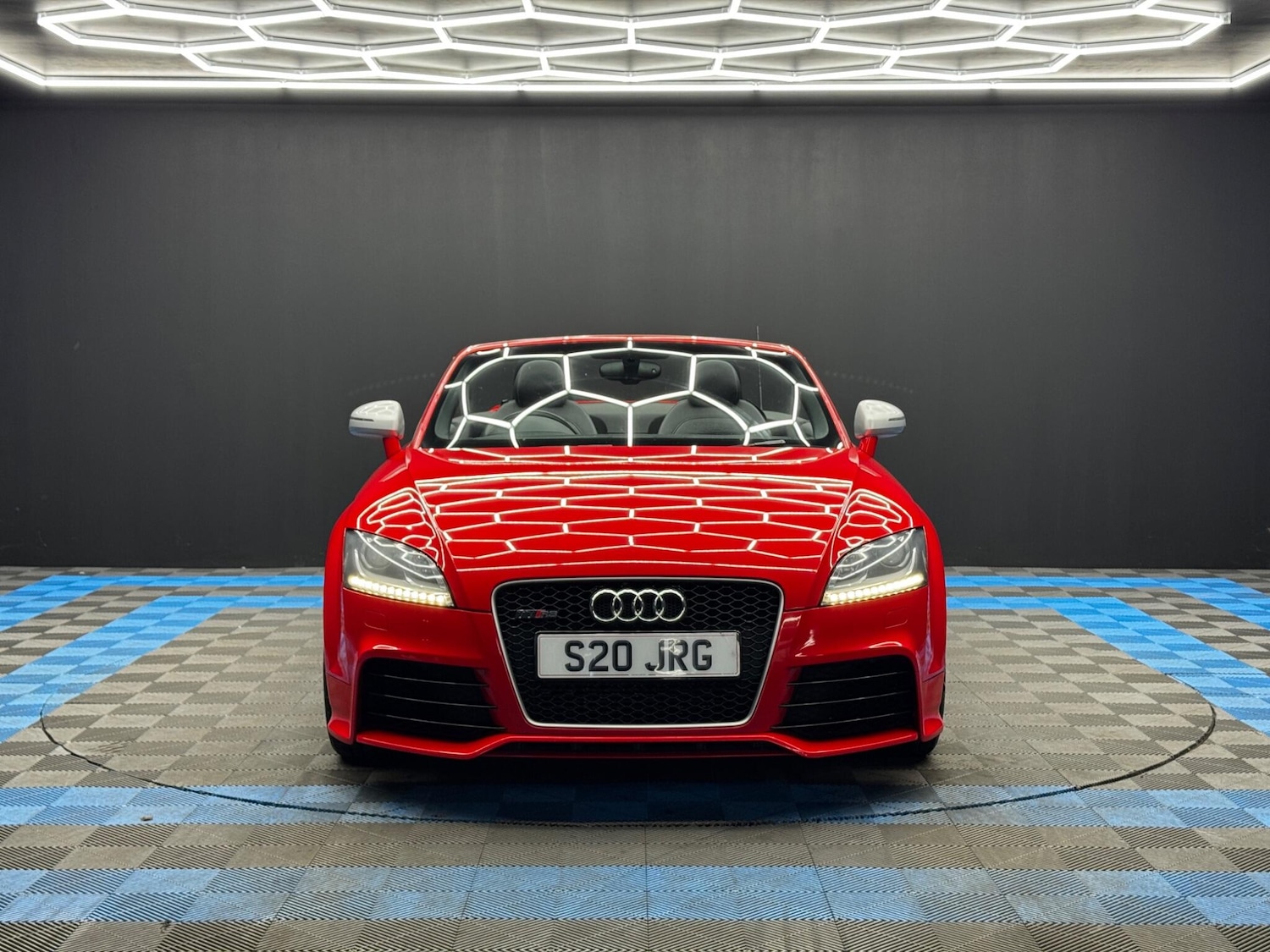 Used Audi TT RS for sale - 77768739: Photo 2