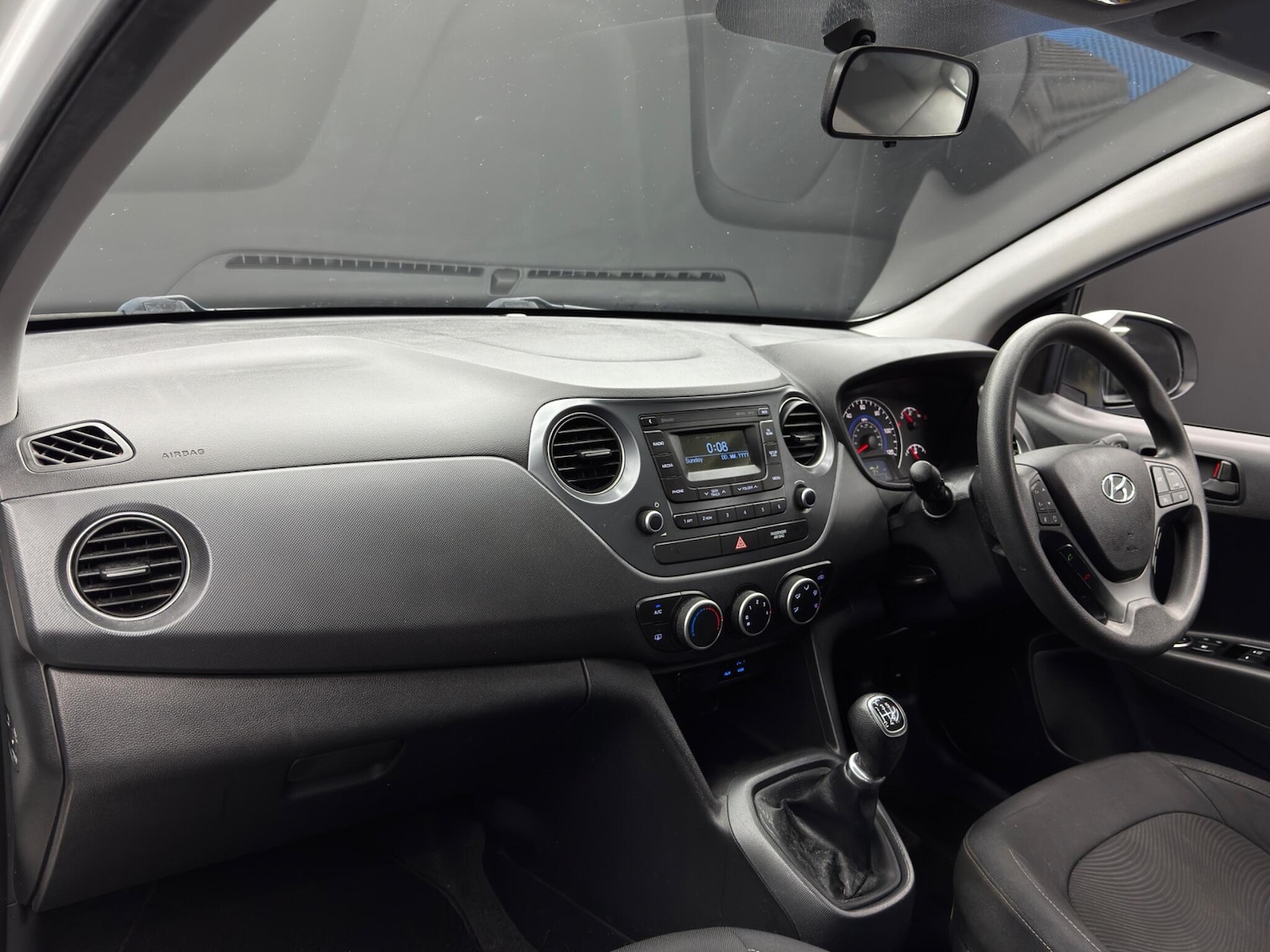 Used Hyundai i10 2017 for sale - 77143843: Photo 11