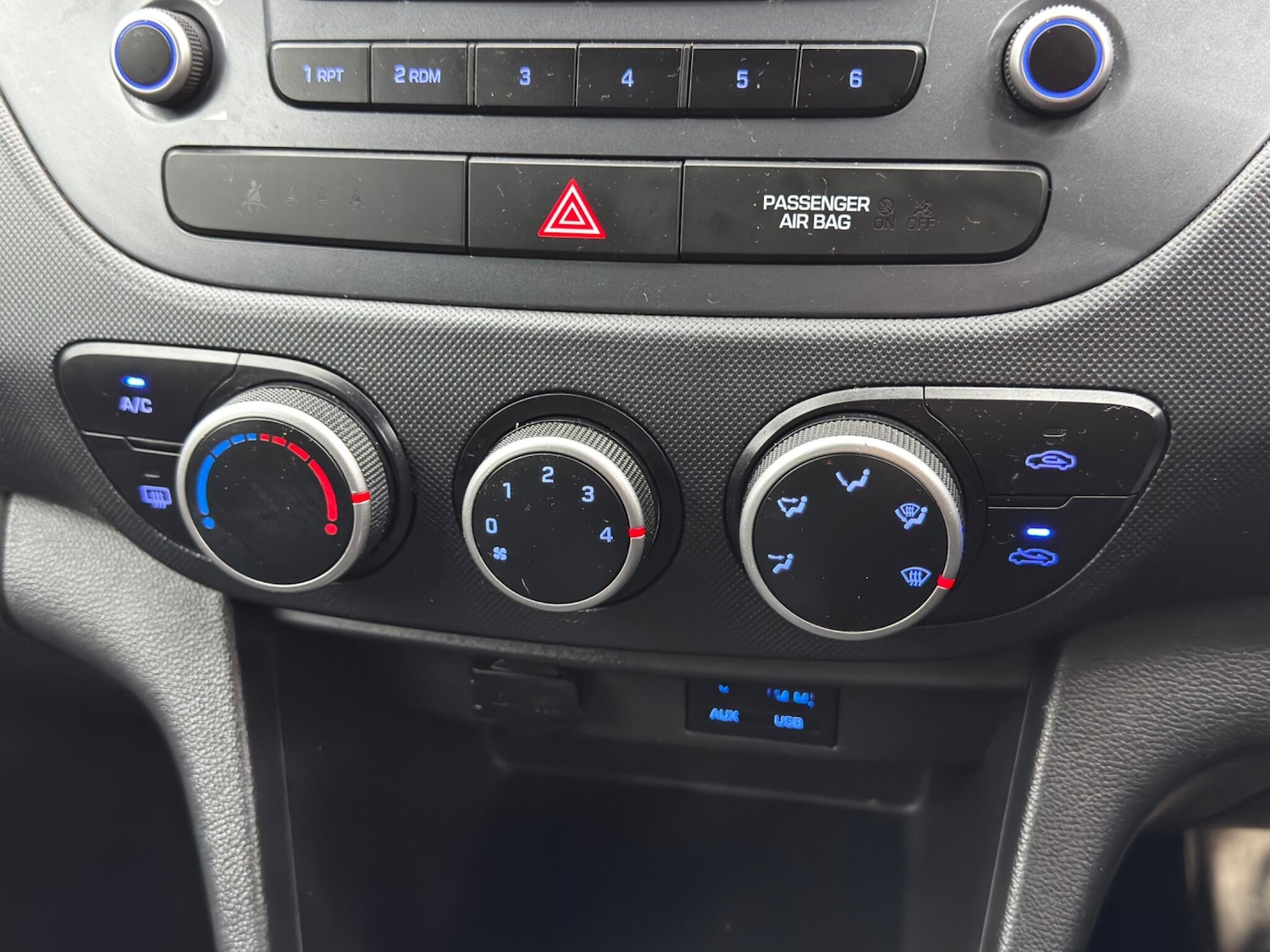 Used Hyundai i10 2017 for sale - 77143843: Photo 25