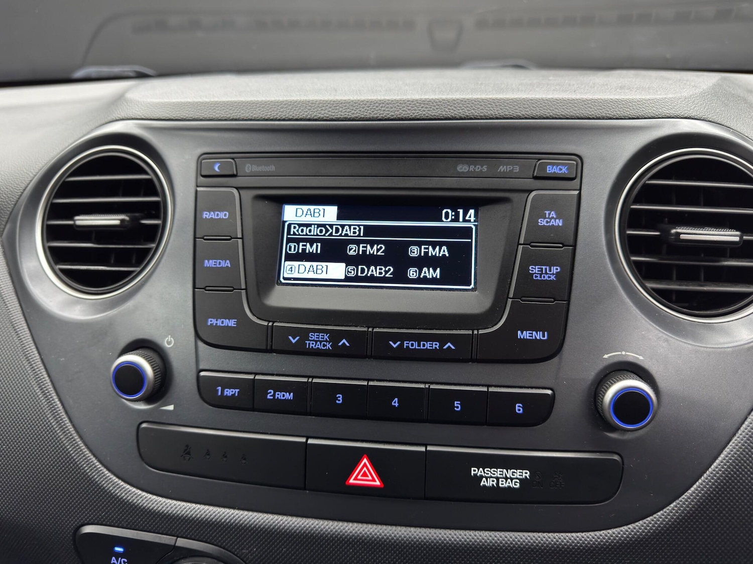 Used Hyundai i10 2017 for sale - 77143843: Photo 27