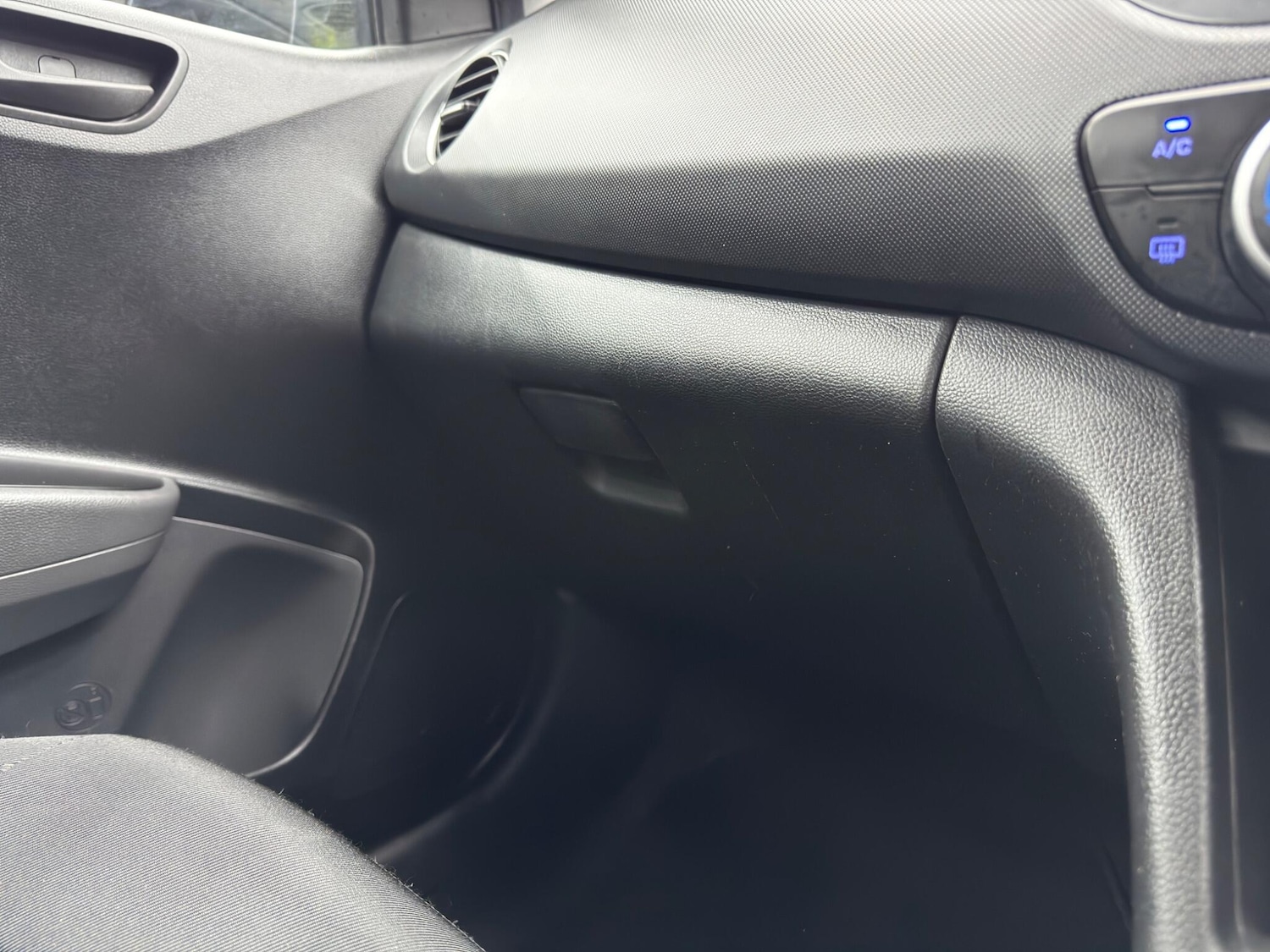 Used Hyundai i10 2017 for sale - 77143843: Photo 29