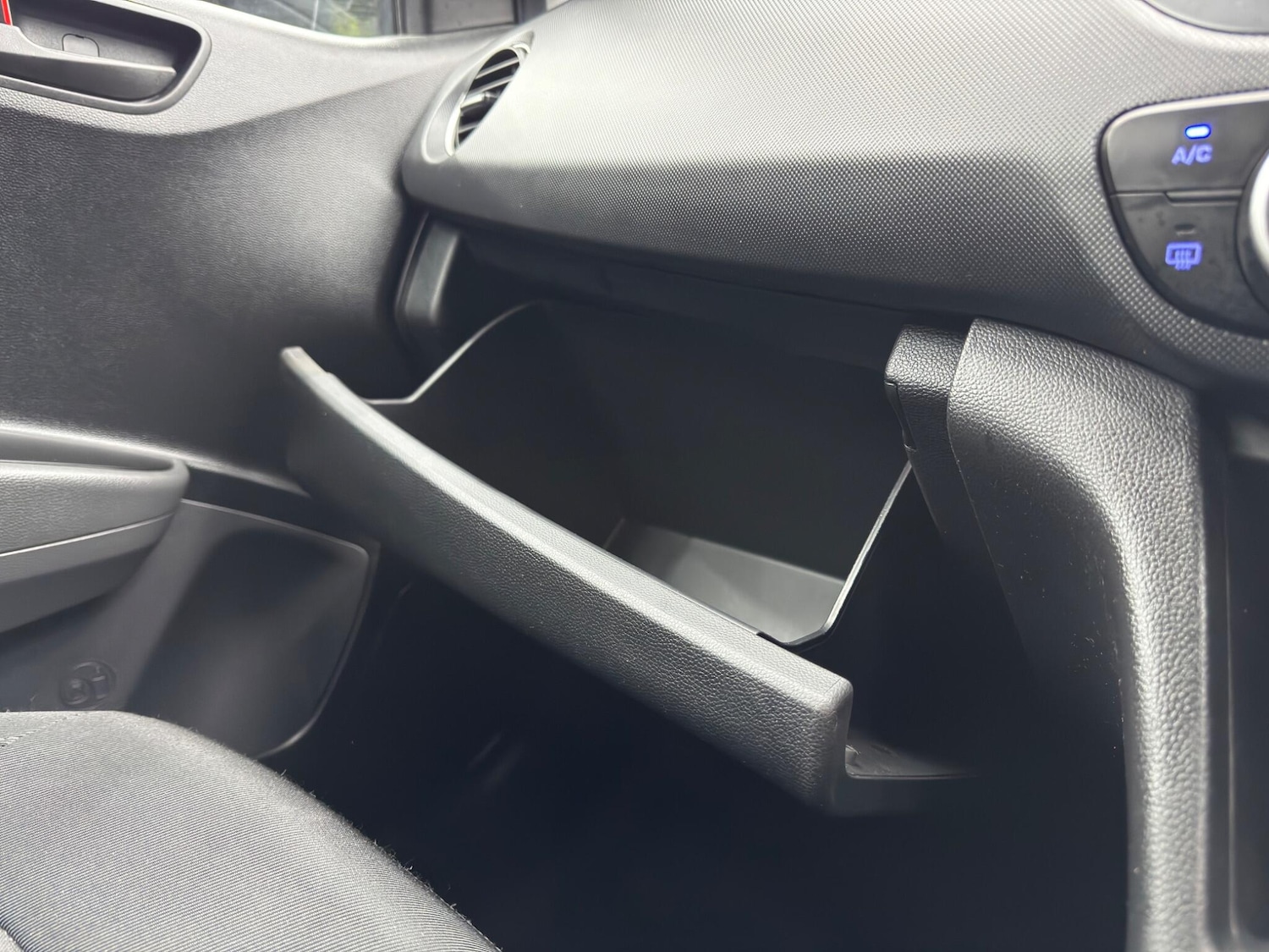 Used Hyundai i10 2017 for sale - 77143843: Photo 30