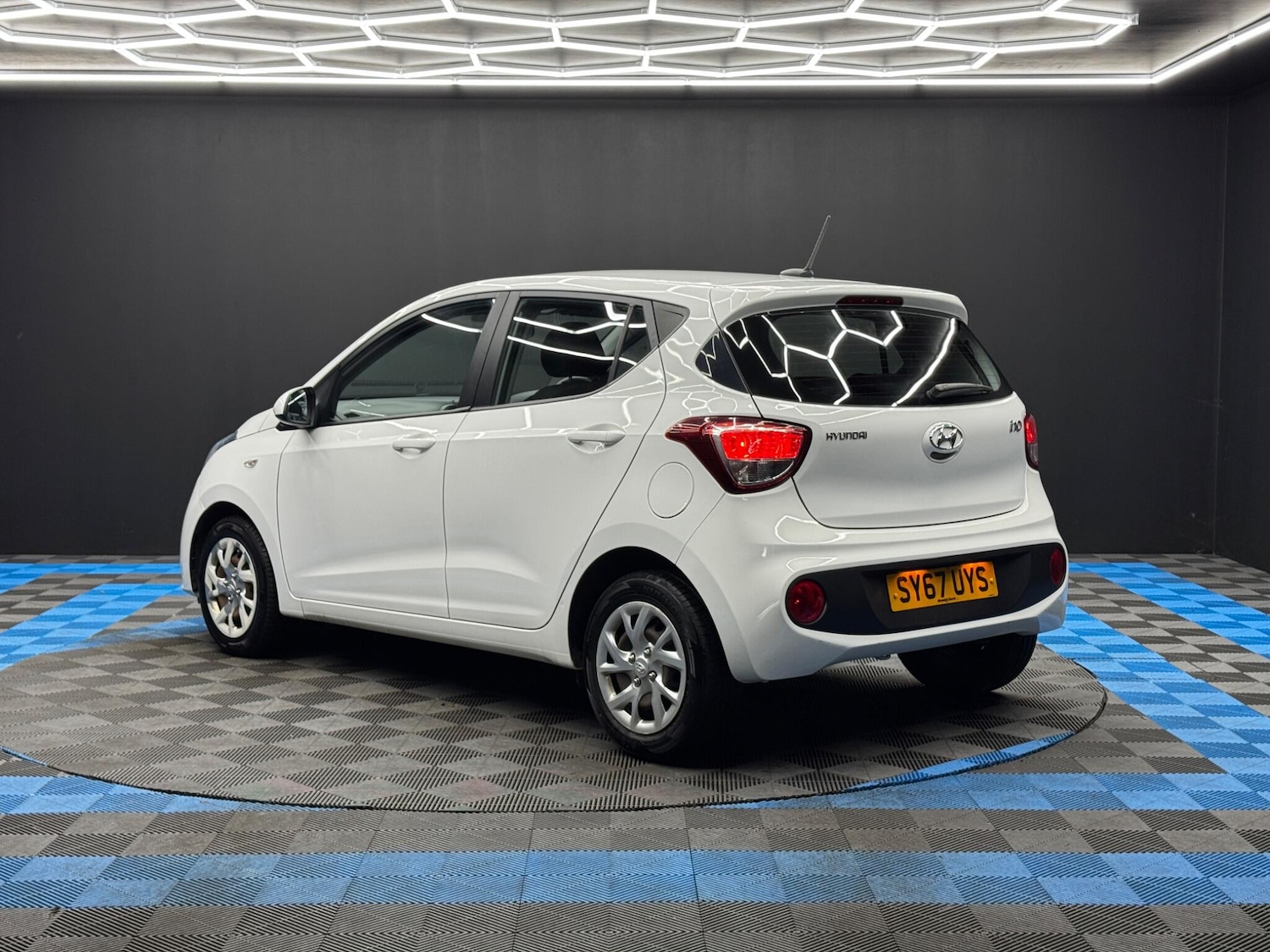 Used Hyundai i10 2017 for sale - 77143843: Photo 7