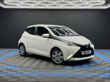 2016 (16) - 1.0 VVT-i x-play Euro 6 5dr