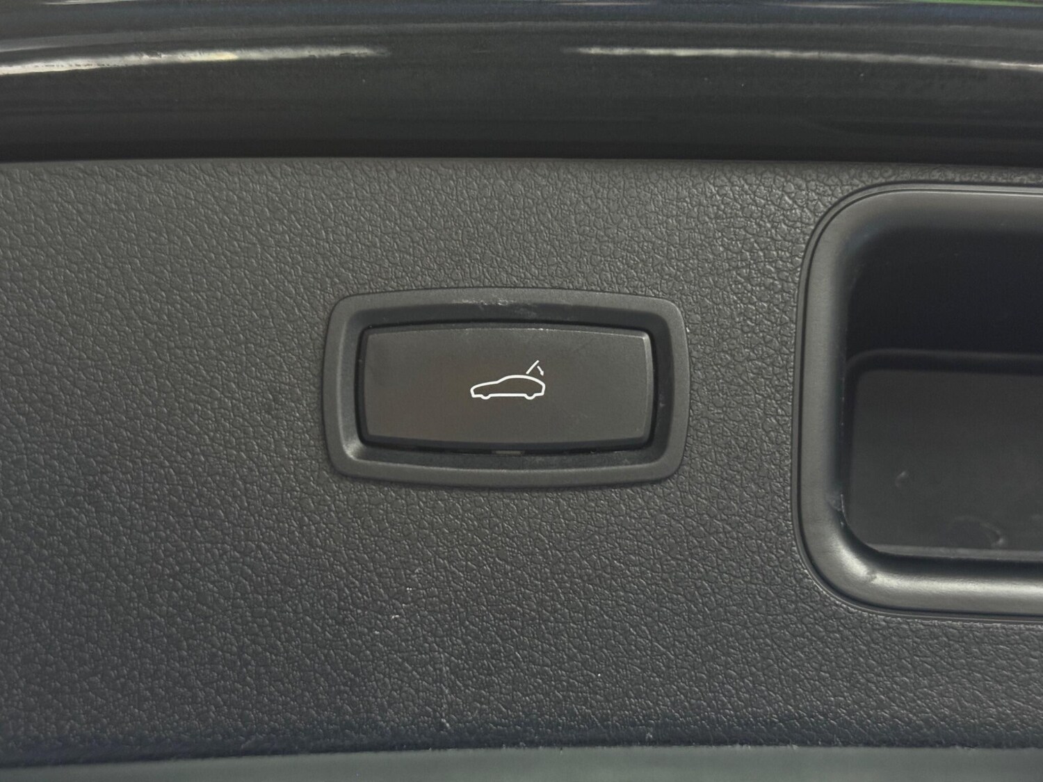 Used Porsche Macan 2016 for sale - 78006940: Photo 41