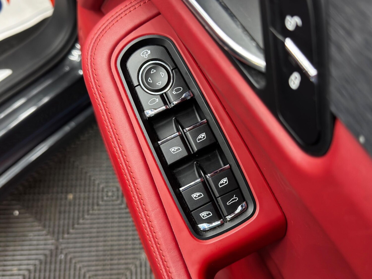 Used Porsche Macan 2016 for sale - 78006940: Photo 44