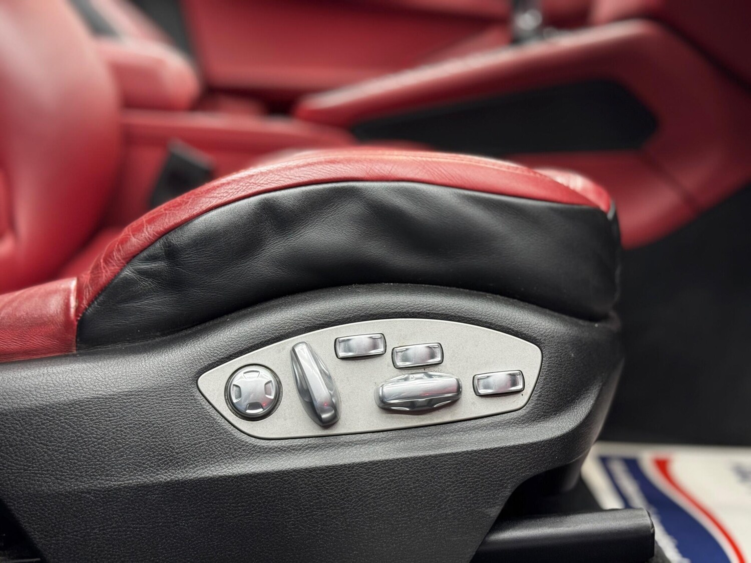 Used Porsche Macan 2016 for sale - 78006940: Photo 46