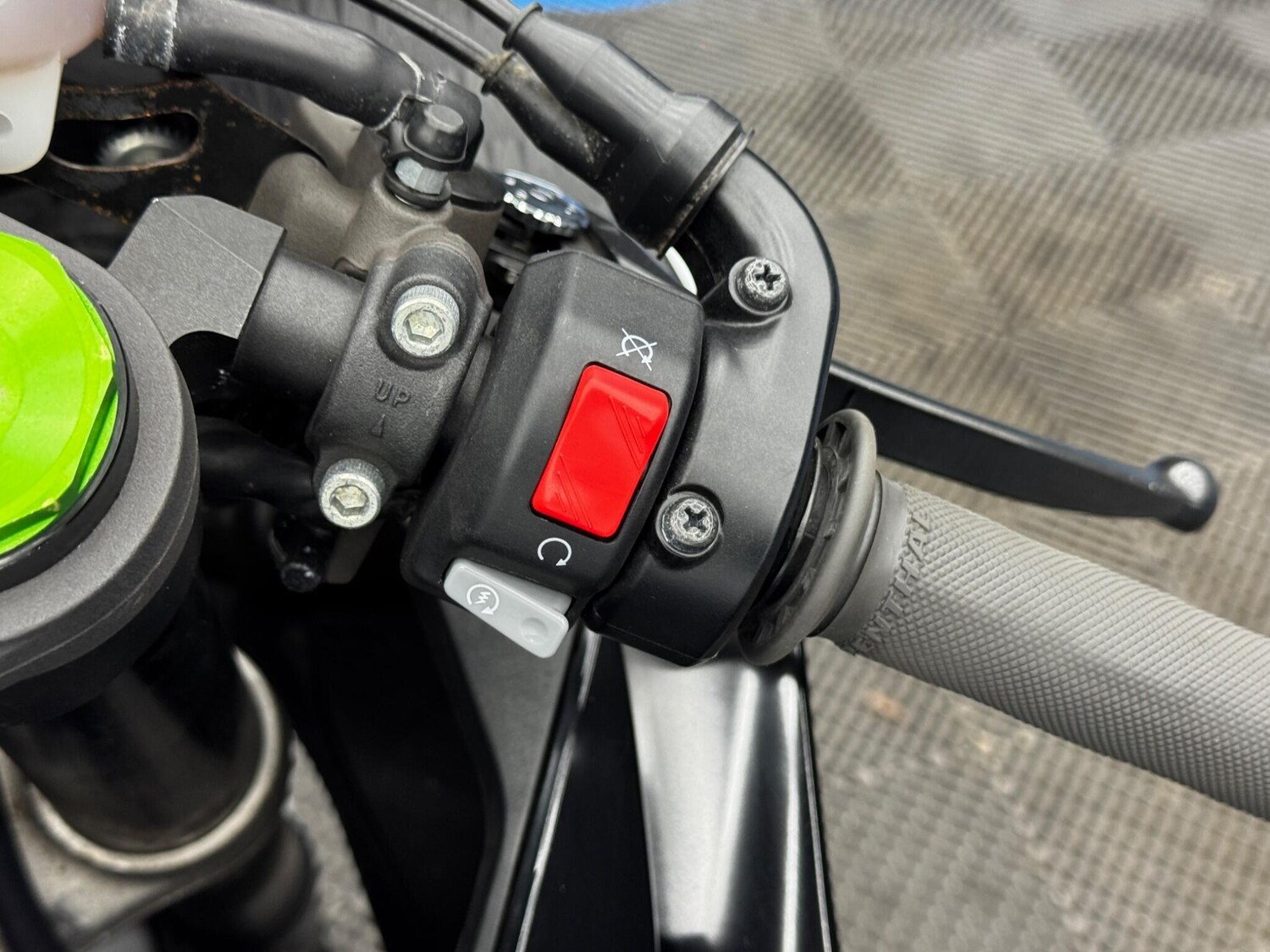 Used Kawasaki NINJA ZX 6 2015 for sale - 78675801: Photo 12