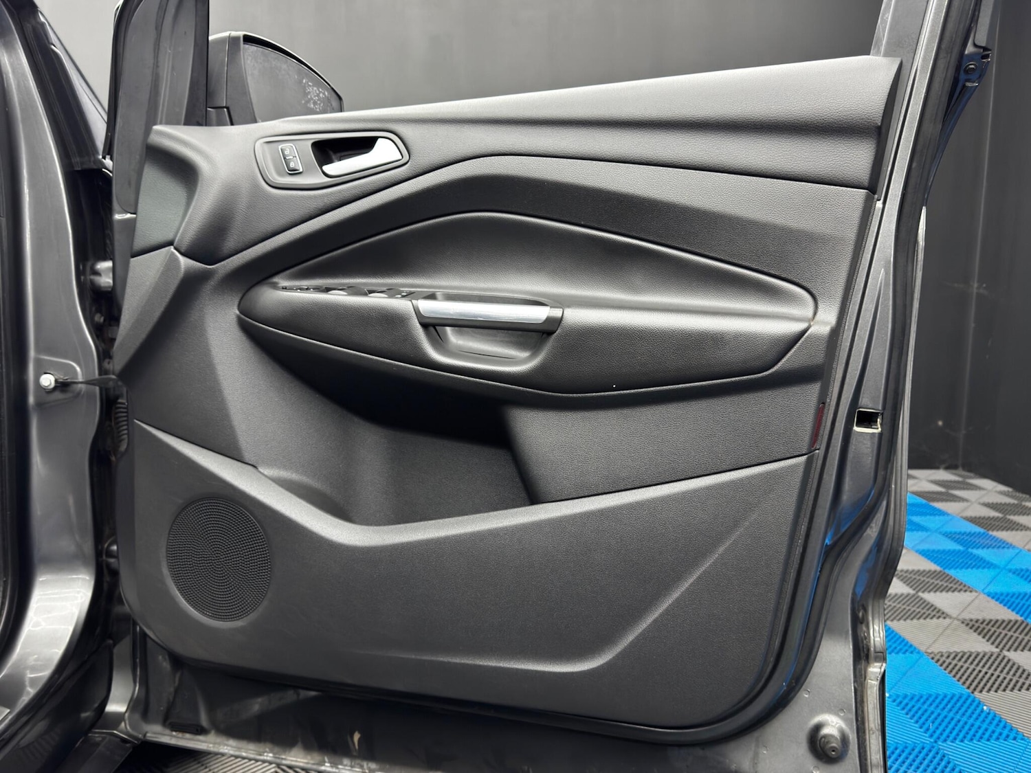 Used Ford Kuga 2014 for sale - 76850293: Photo 36