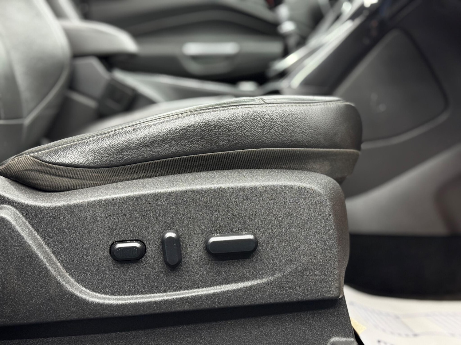 Used Ford Kuga 2014 for sale - 76850293: Photo 39