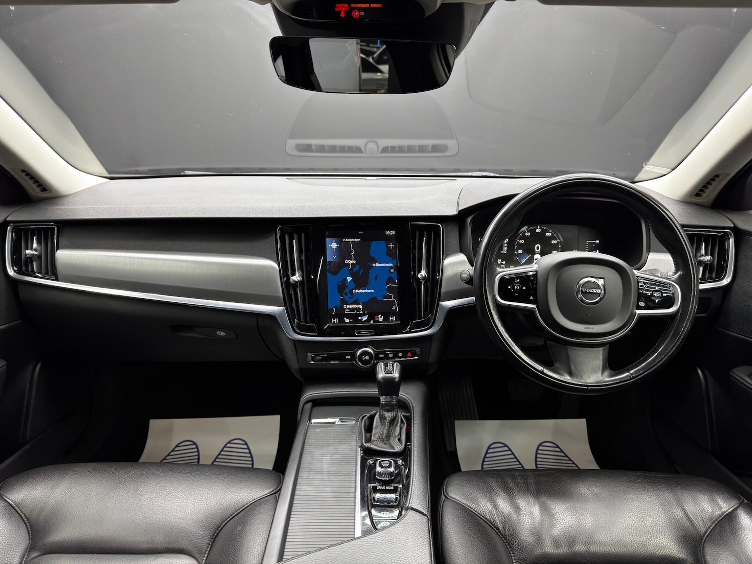 Used Volvo S90 2018 for sale - 76658492: Photo 10