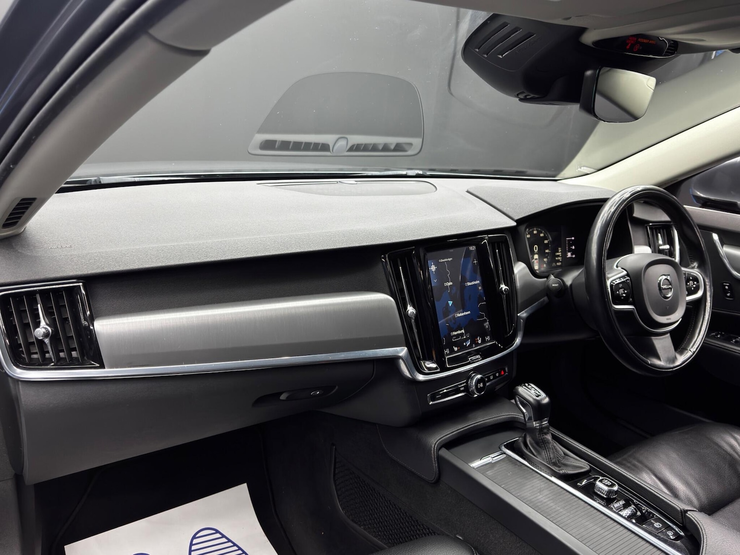 Used Volvo S90 2018 for sale - 76658492: Photo 11