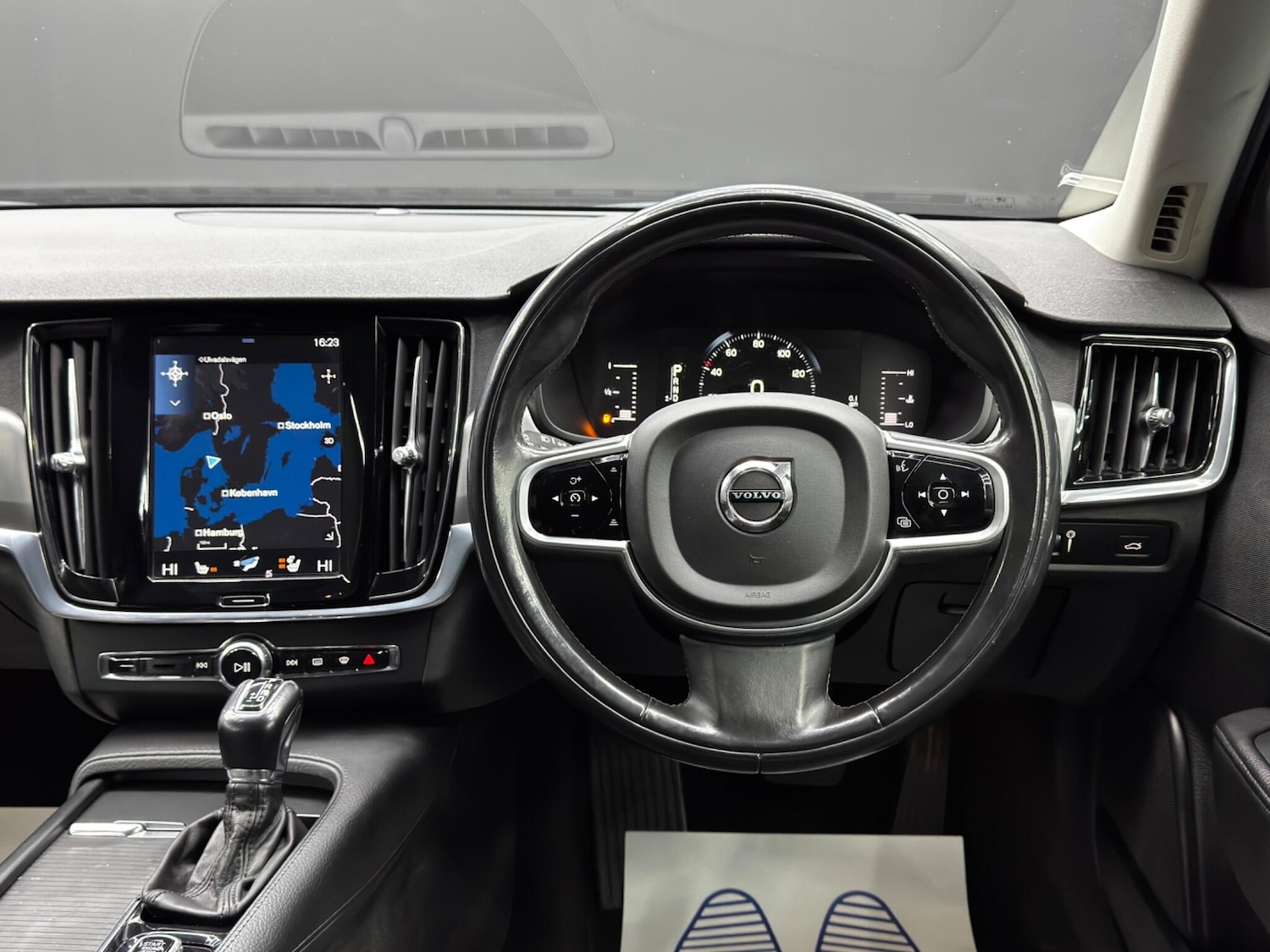 Used Volvo S90 2018 for sale - 76658492: Photo 18