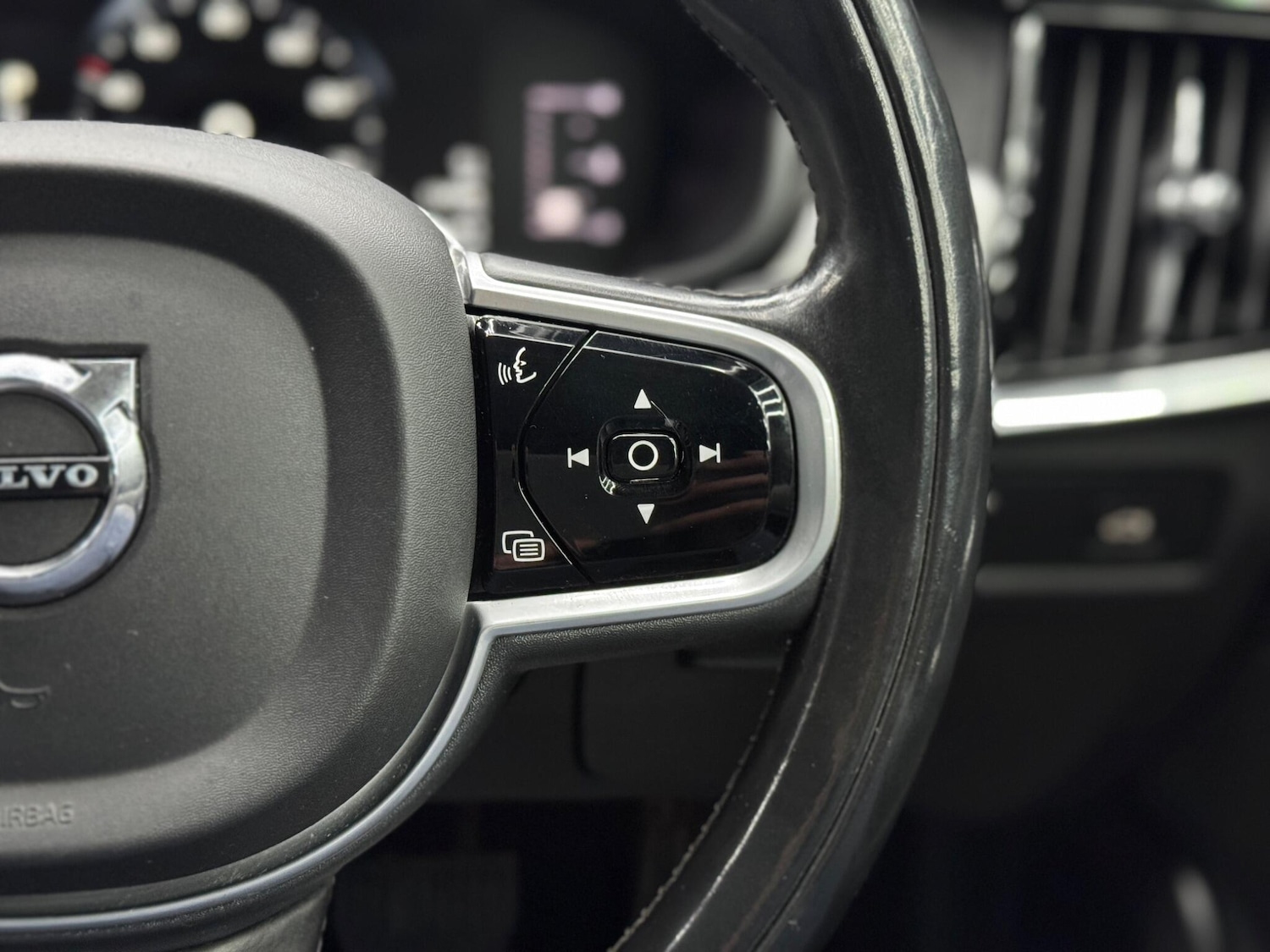 Used Volvo S90 2018 for sale - 76658492: Photo 21