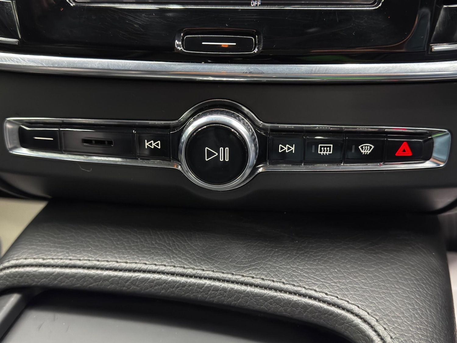 Used Volvo S90 2018 for sale - 76658492: Photo 26