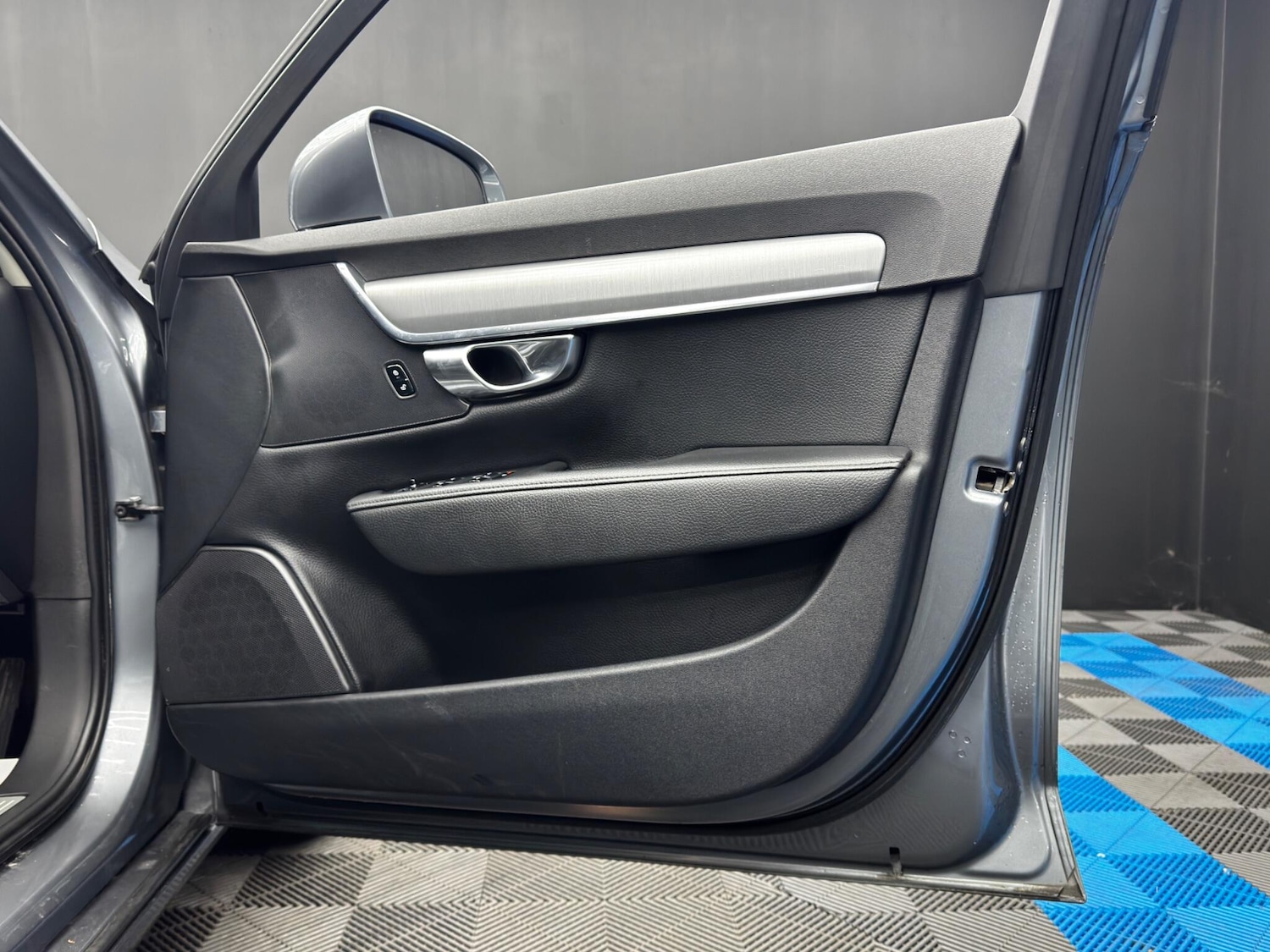 Used Volvo S90 2018 for sale - 76658492: Photo 38