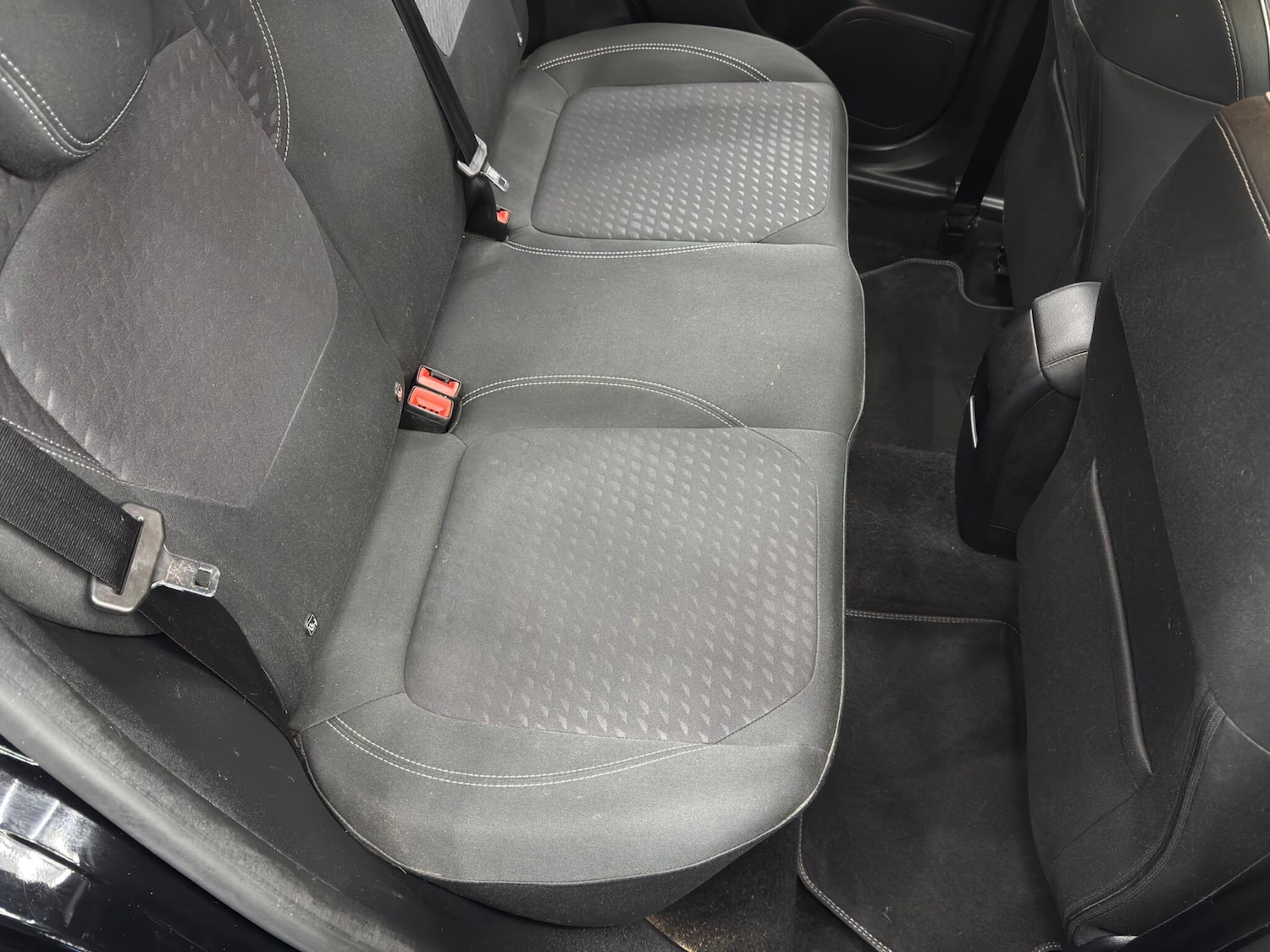 Used Ford Fiesta 2018 for sale - 77091176: Photo 16