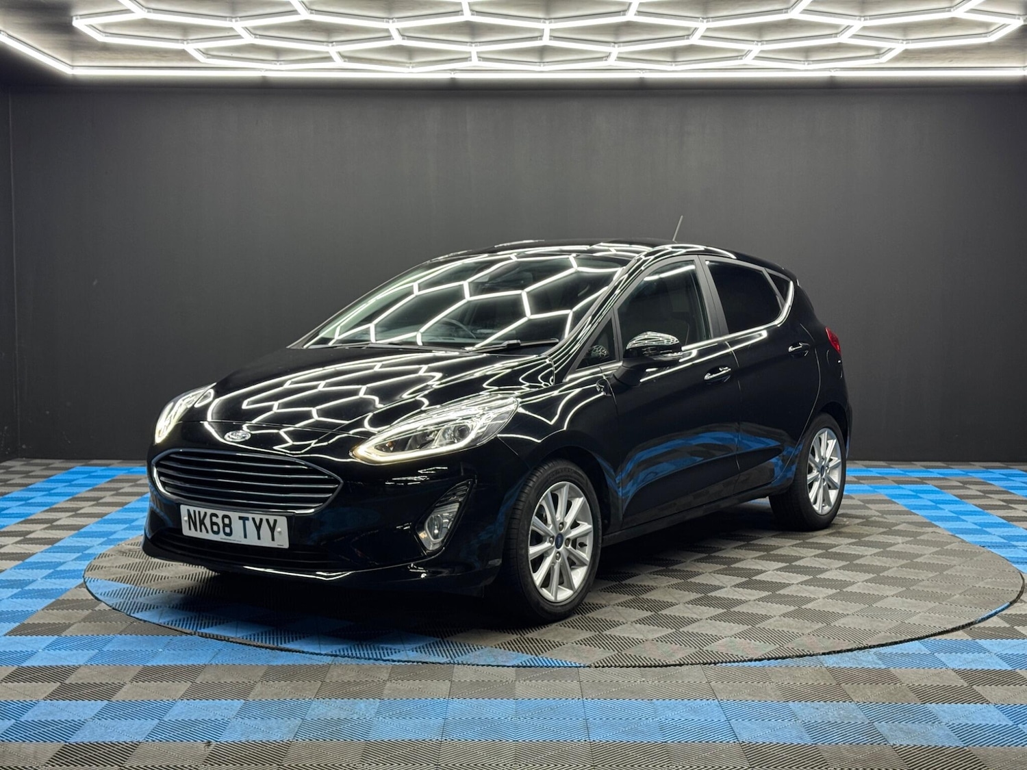 Used Ford Fiesta 2018 for sale - 77091176: Photo 3