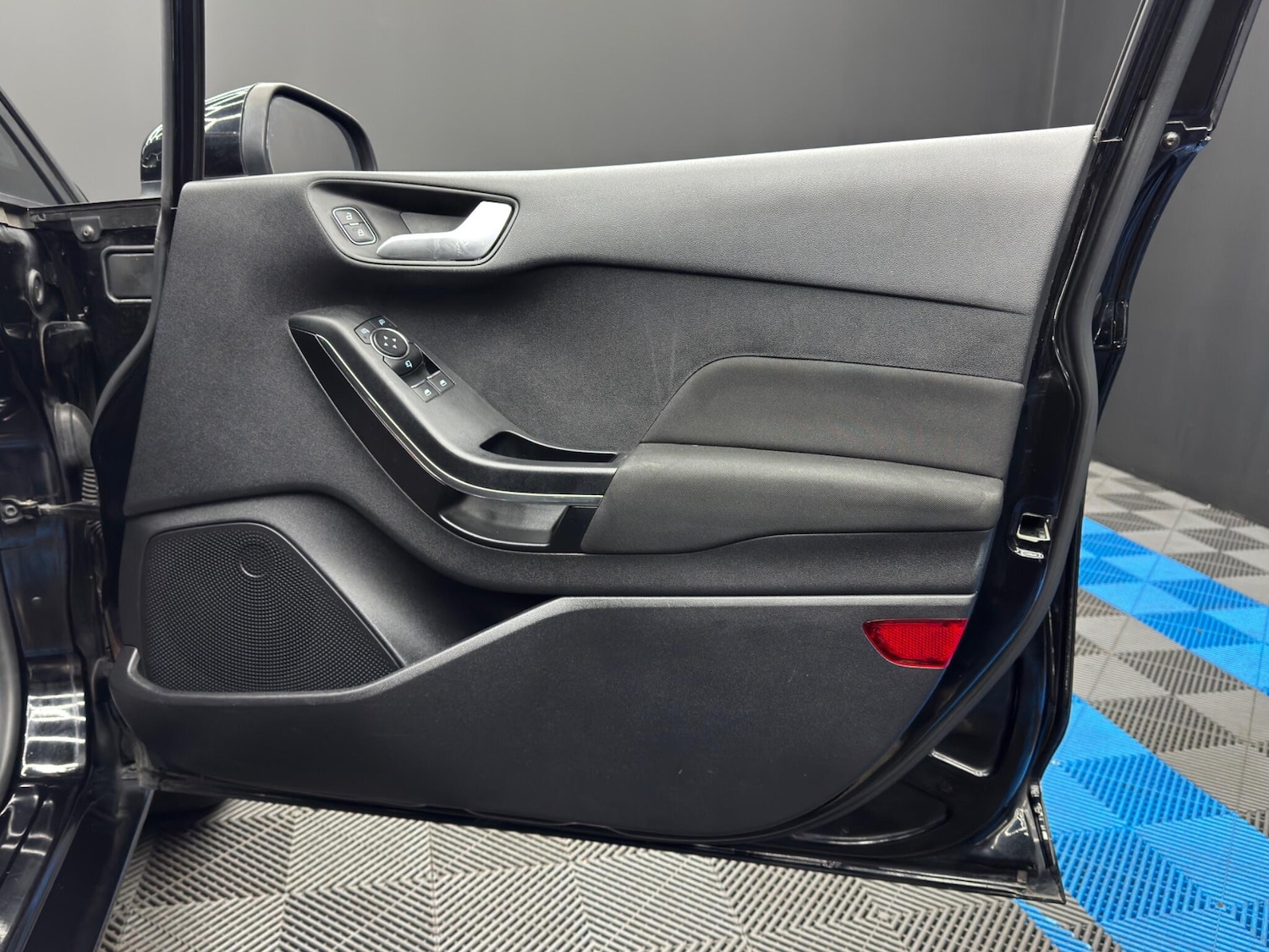 Used Ford Fiesta 2018 for sale - 77091176: Photo 38