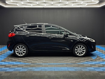 Used Ford Fiesta 2018 for sale - 77091176: Photo