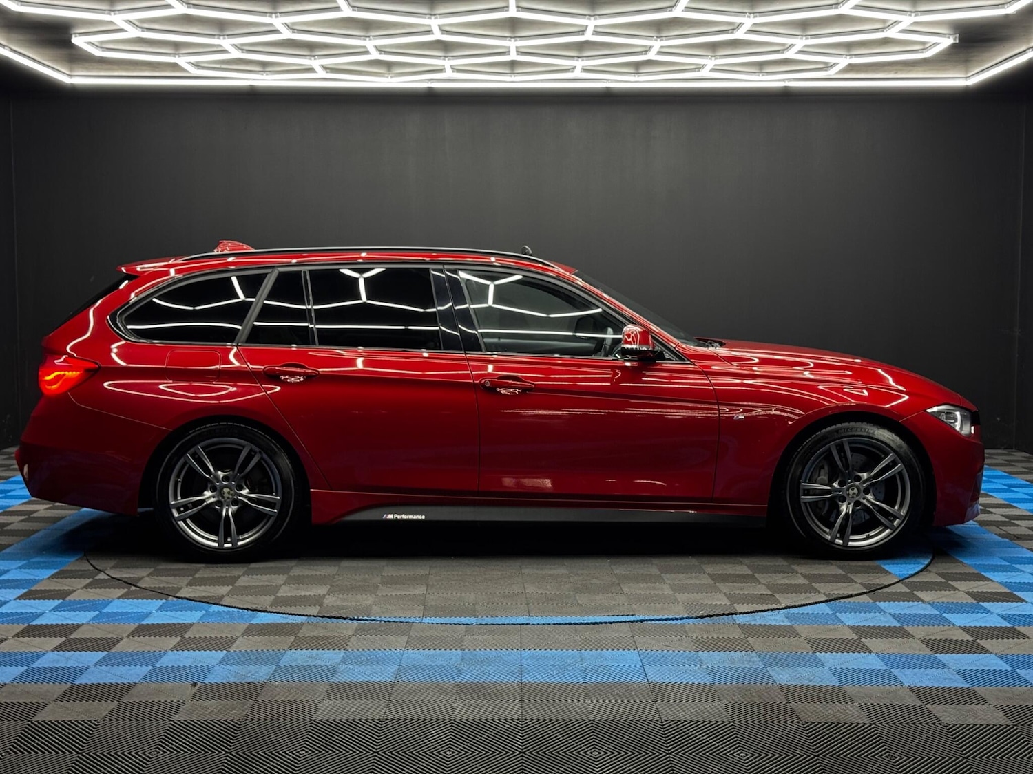 Used BMW 3 Series 2015 for sale - 76499322: Photo 4