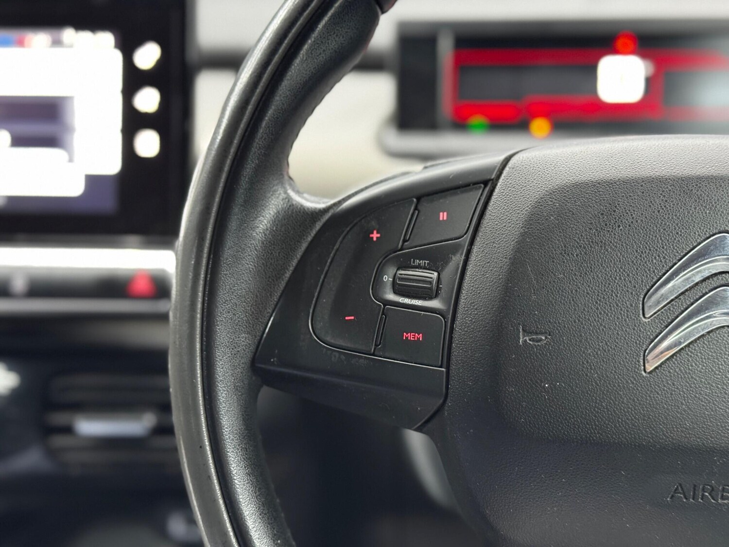 Used Citroen C4 Cactus 2017 for sale - 77939758: Photo 18