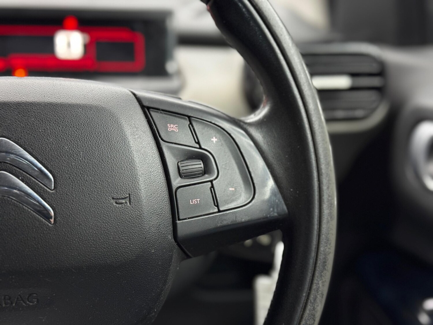 Used Citroen C4 Cactus 2017 for sale - 77939758: Photo 19