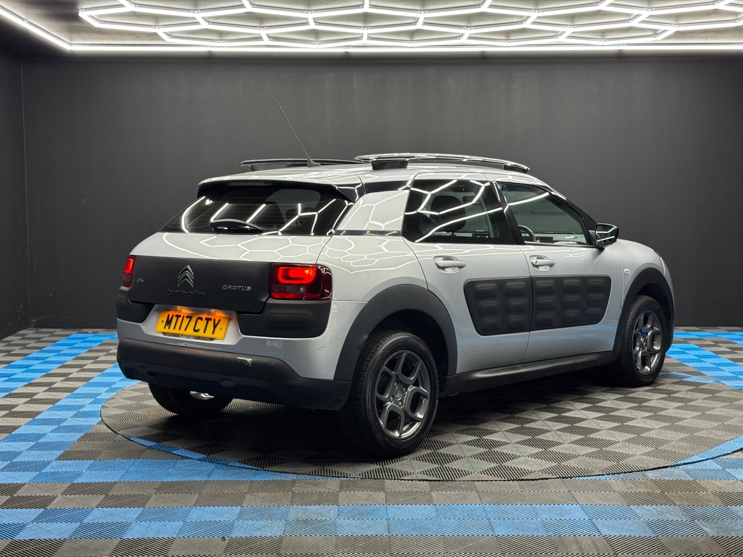 Used Citroen C4 Cactus 2017 for sale - 77939758: Photo 5