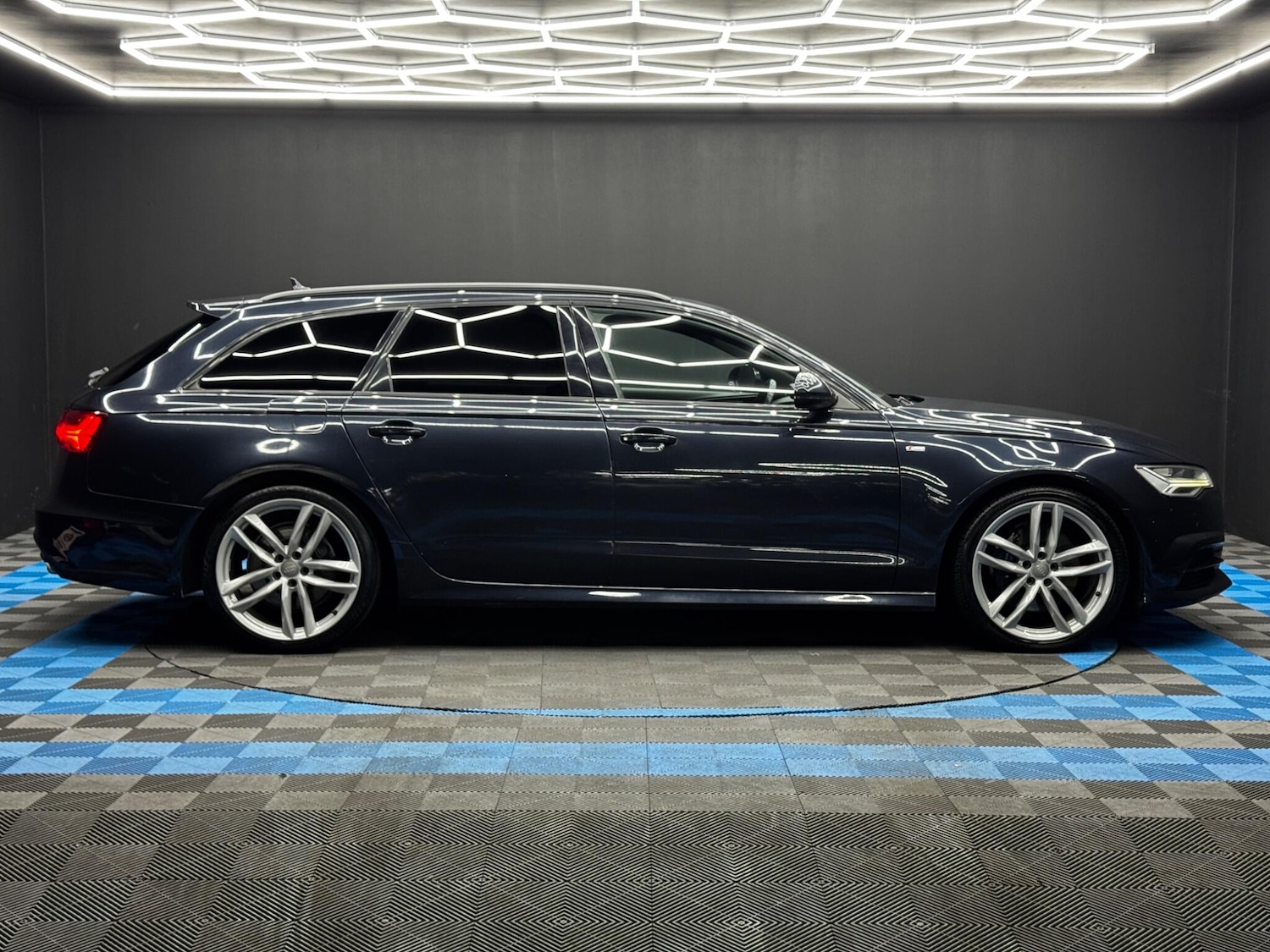 Used Audi A6 2015 for sale - 76619765: Photo 4