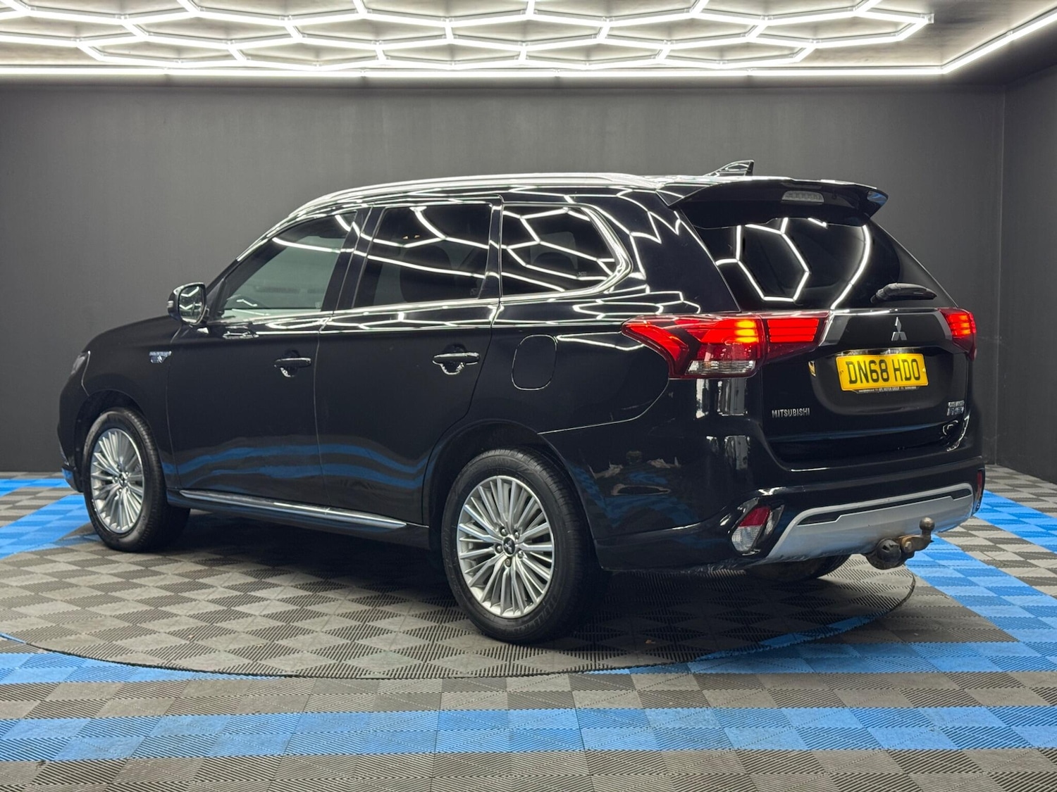 Used Mitsubishi Outlander 2018 for sale - 77175537: Photo 7