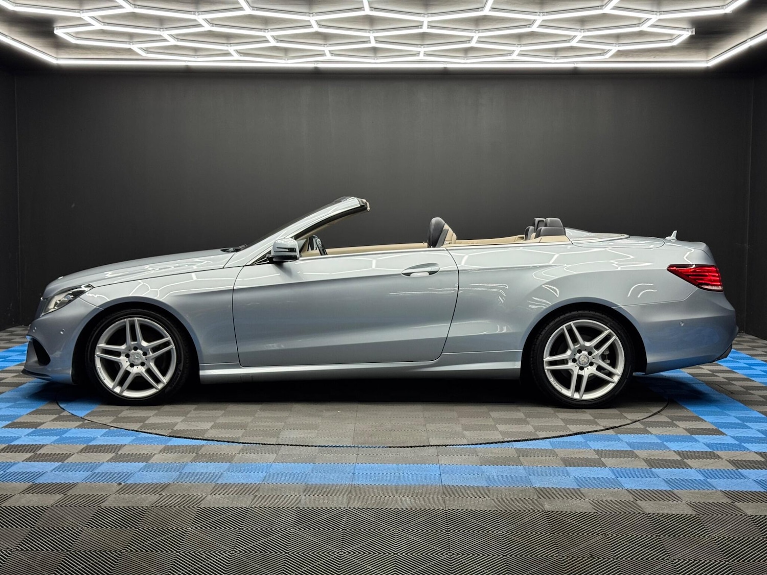 Used Mercedes-Benz E Class 2013 for sale - 76189643: Photo 7