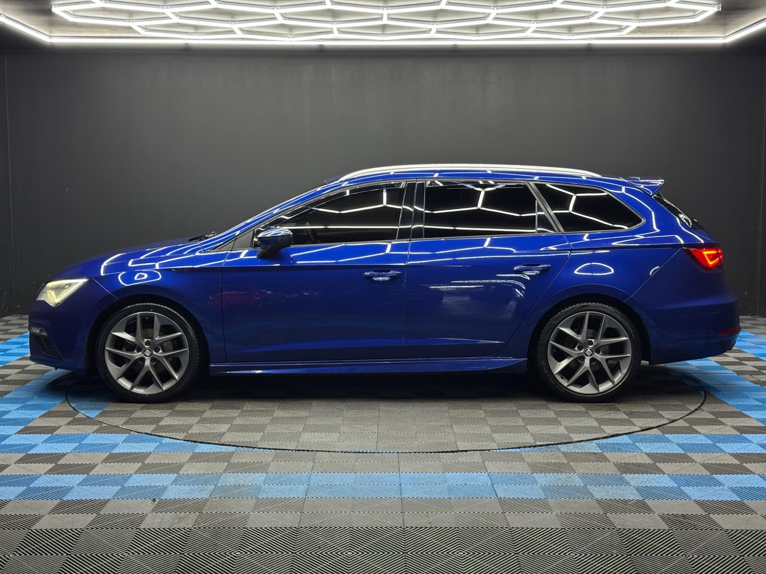 Used SEAT Leon for sale - 77495975: Photo 8