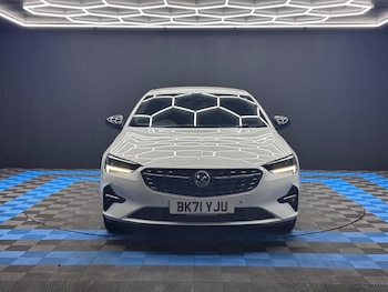 Used Vauxhall Insignia 2021 for sale - 76166622: Photo 2