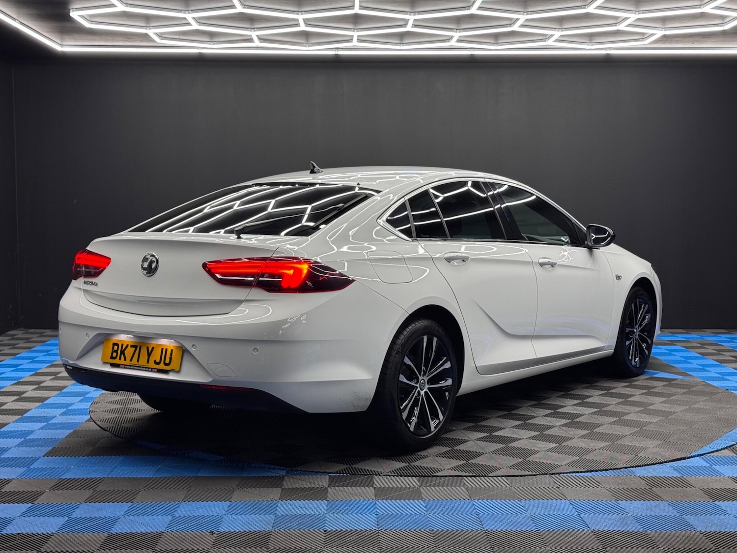 Used Vauxhall Insignia 2021 for sale - 76166622: Photo 5