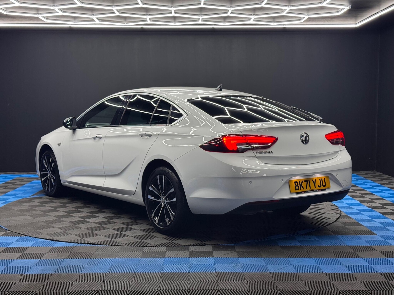 Used Vauxhall Insignia 2021 for sale - 76166622: Photo 7