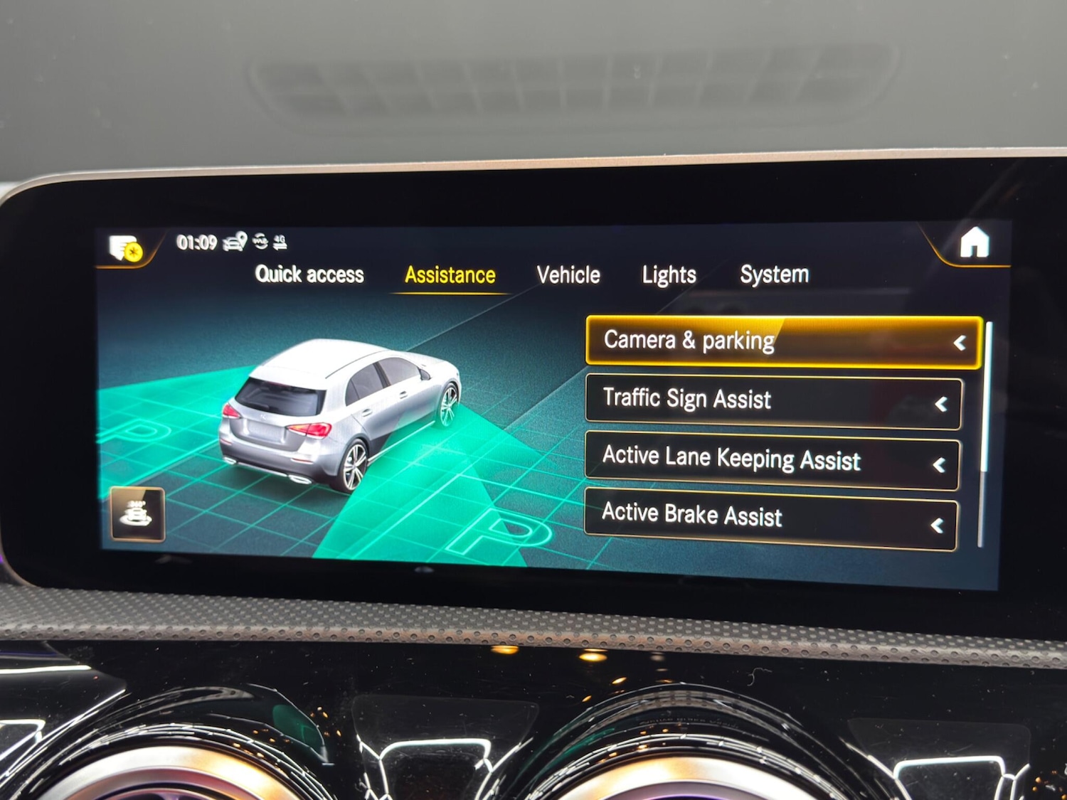 Used Mercedes-Benz A-Class 2018 for sale - 77696541: Photo 37