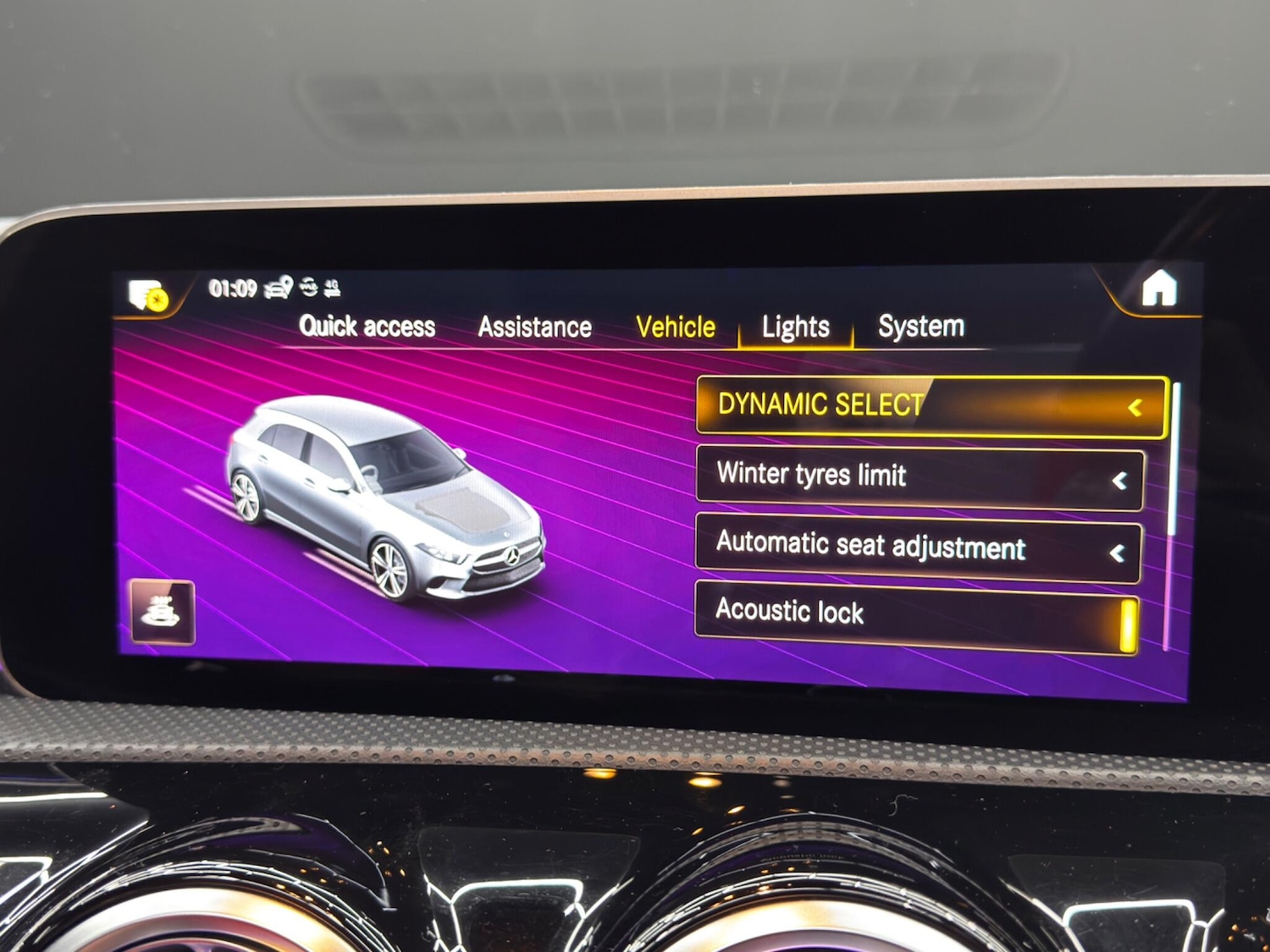 Used Mercedes-Benz A-Class 2018 for sale - 77696541: Photo 38