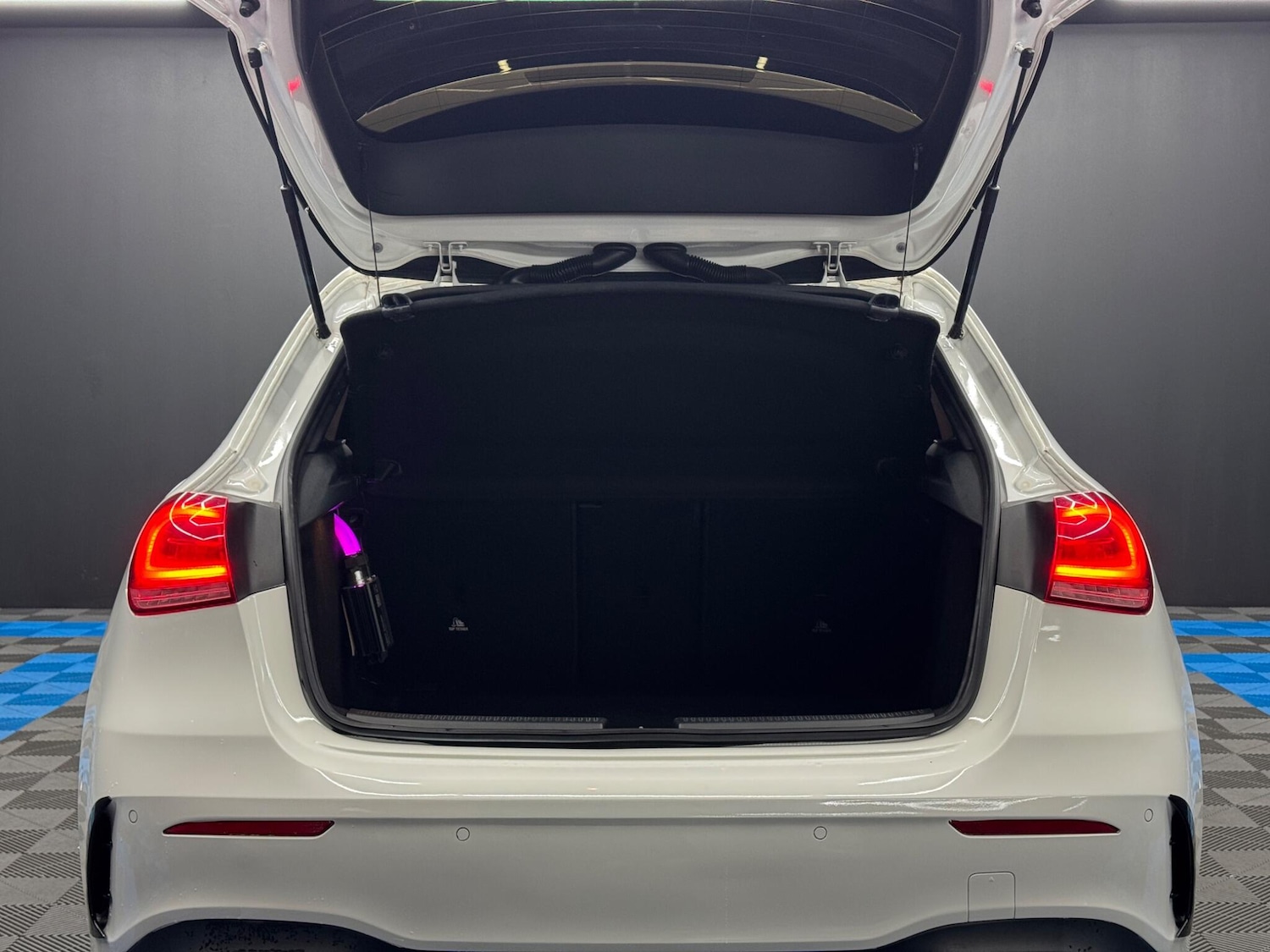 Used Mercedes-Benz A-Class 2018 for sale - 77696541: Photo 44