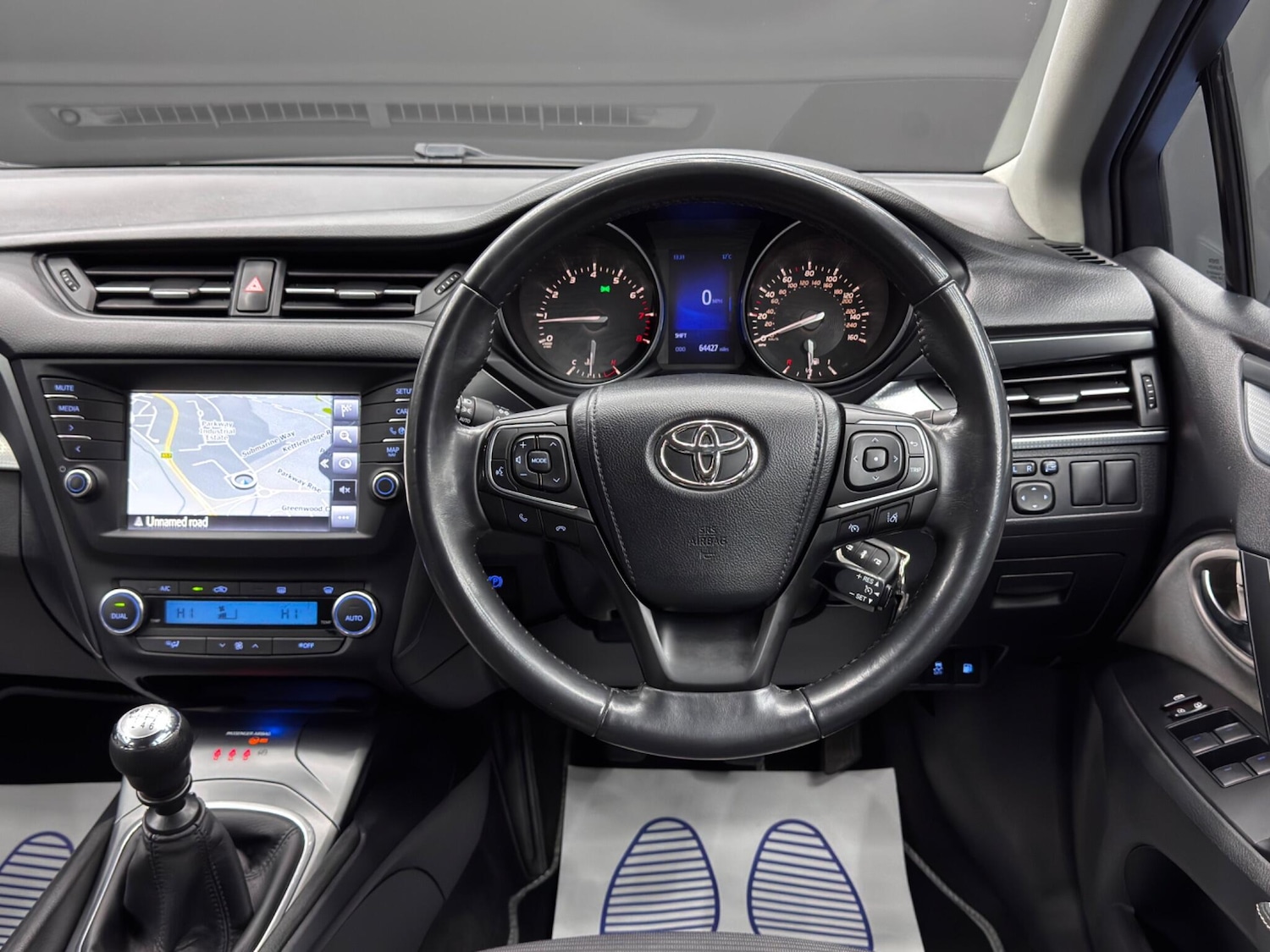 Used Toyota Avensis 2017 for sale - 76348754: Photo 18